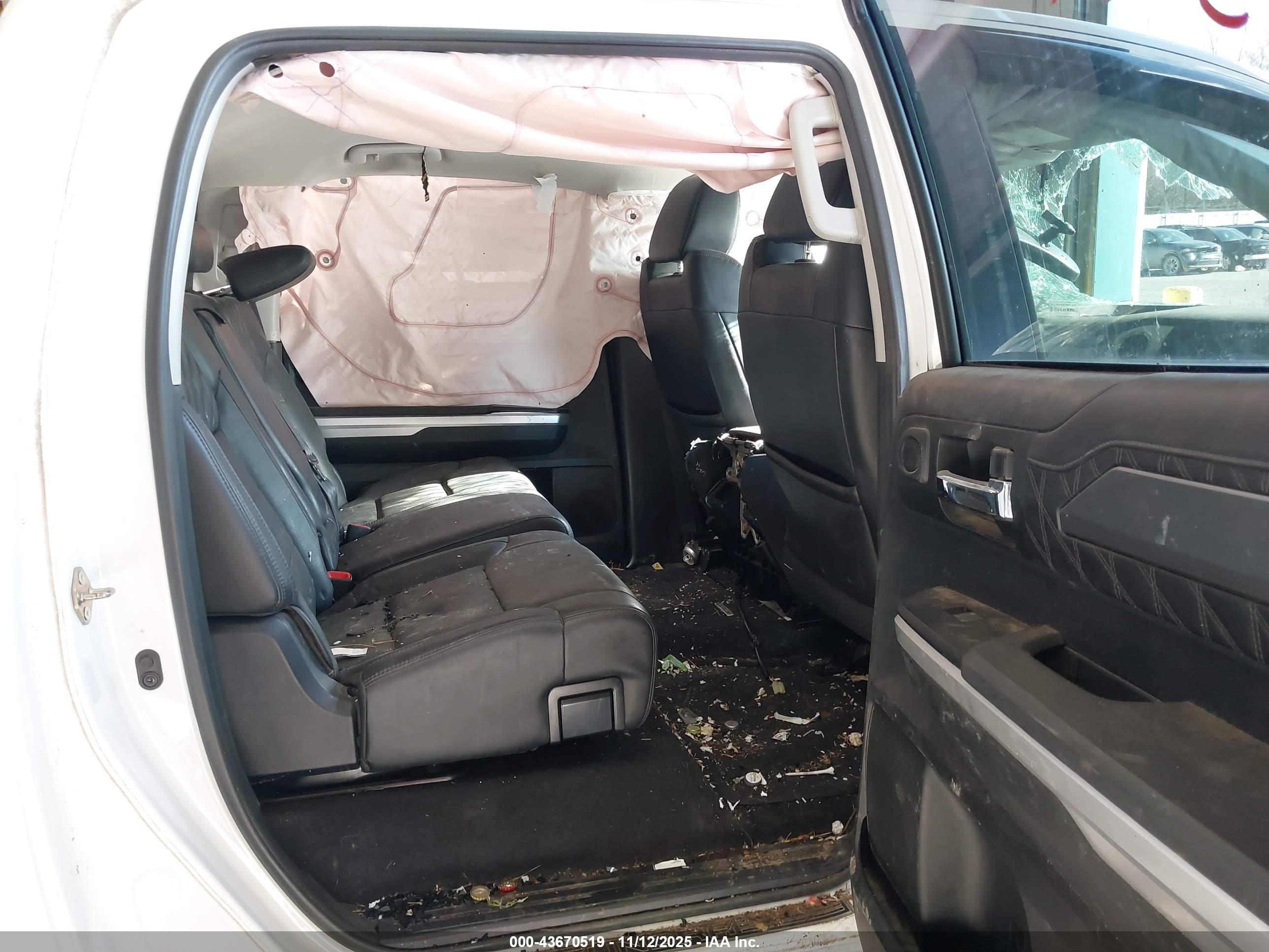 TOYOTA TUNDRA image 8