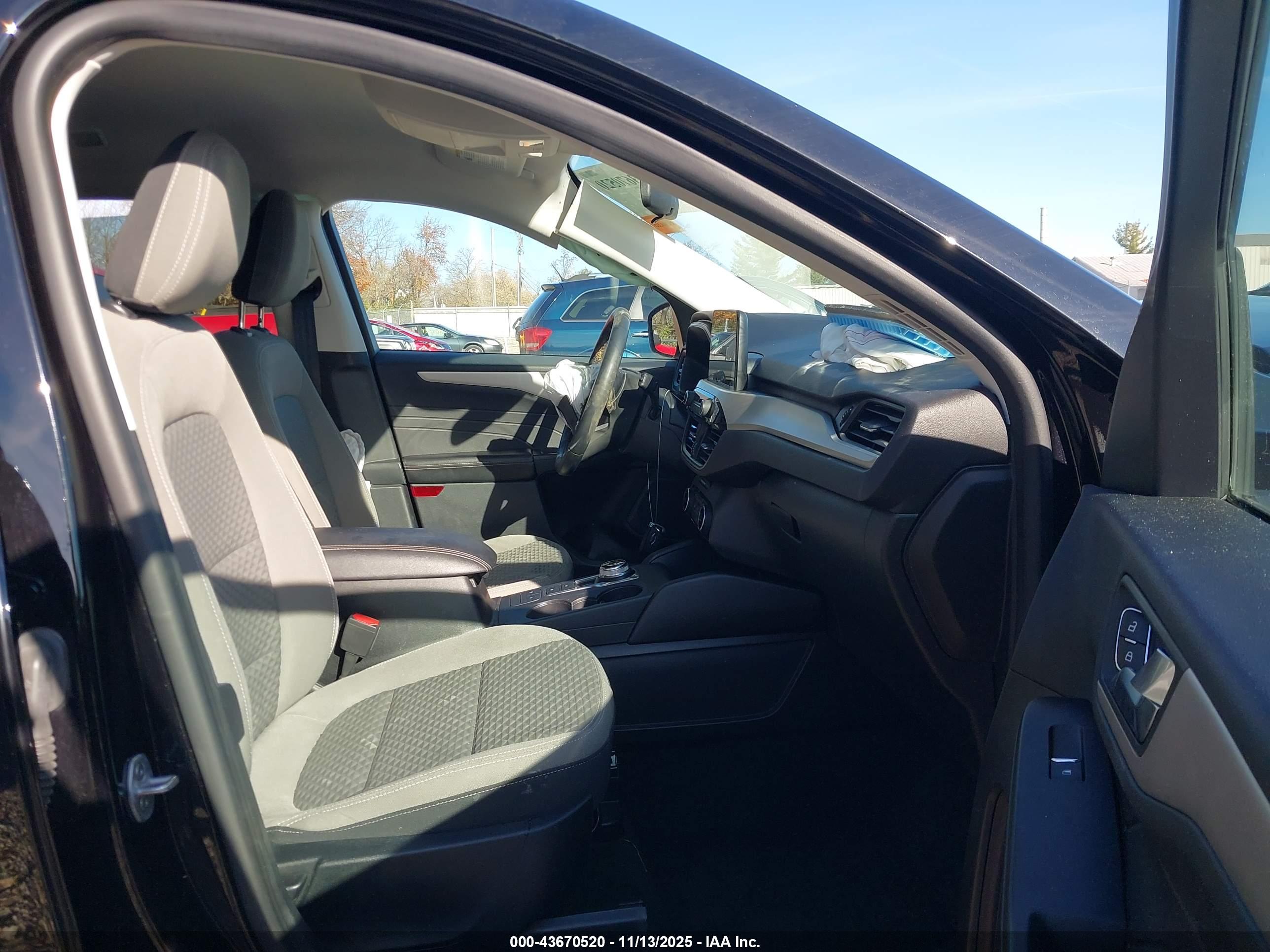 FORD ESCAPE image 5