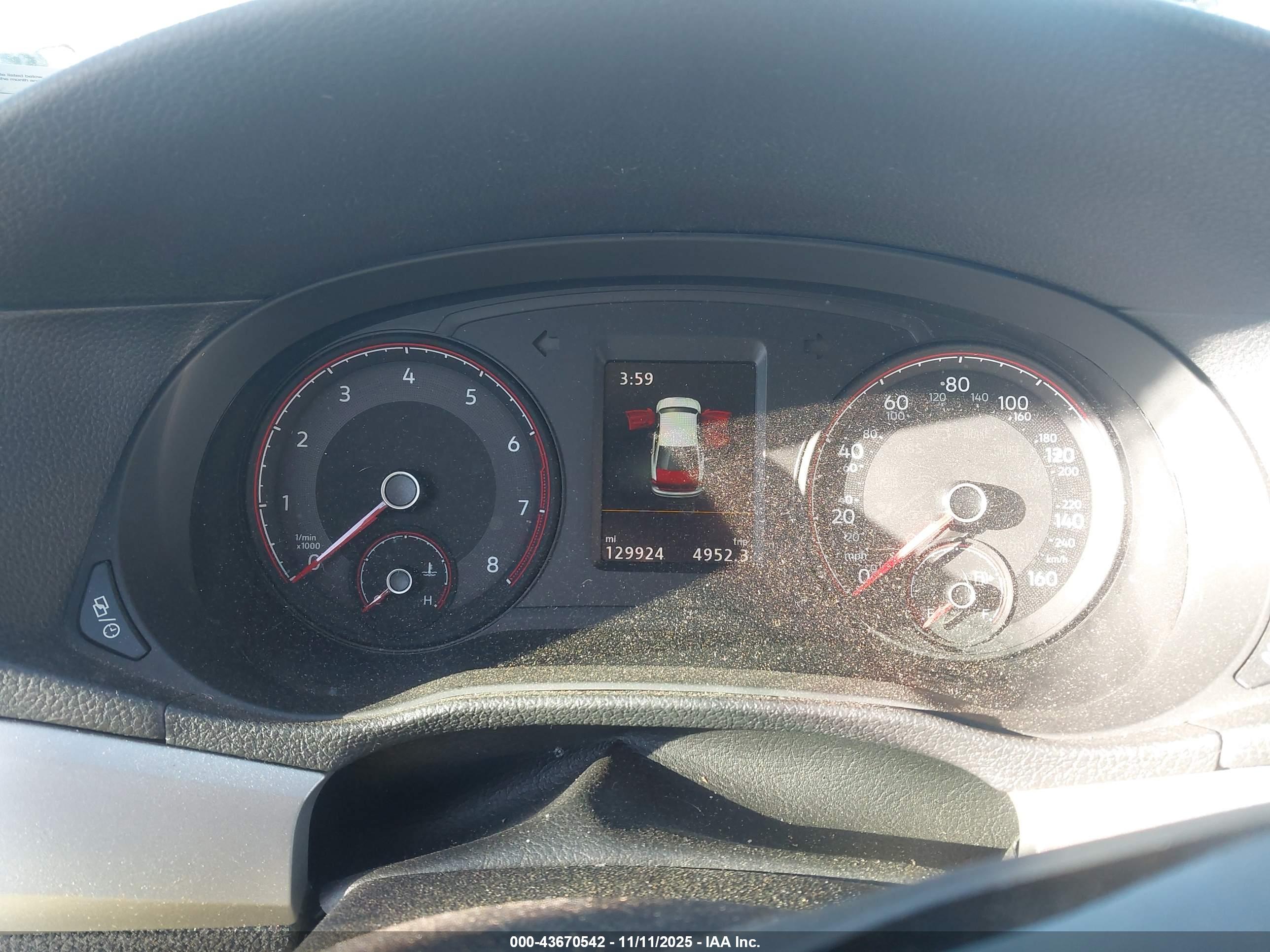 VOLKSWAGEN PASSAT image 7