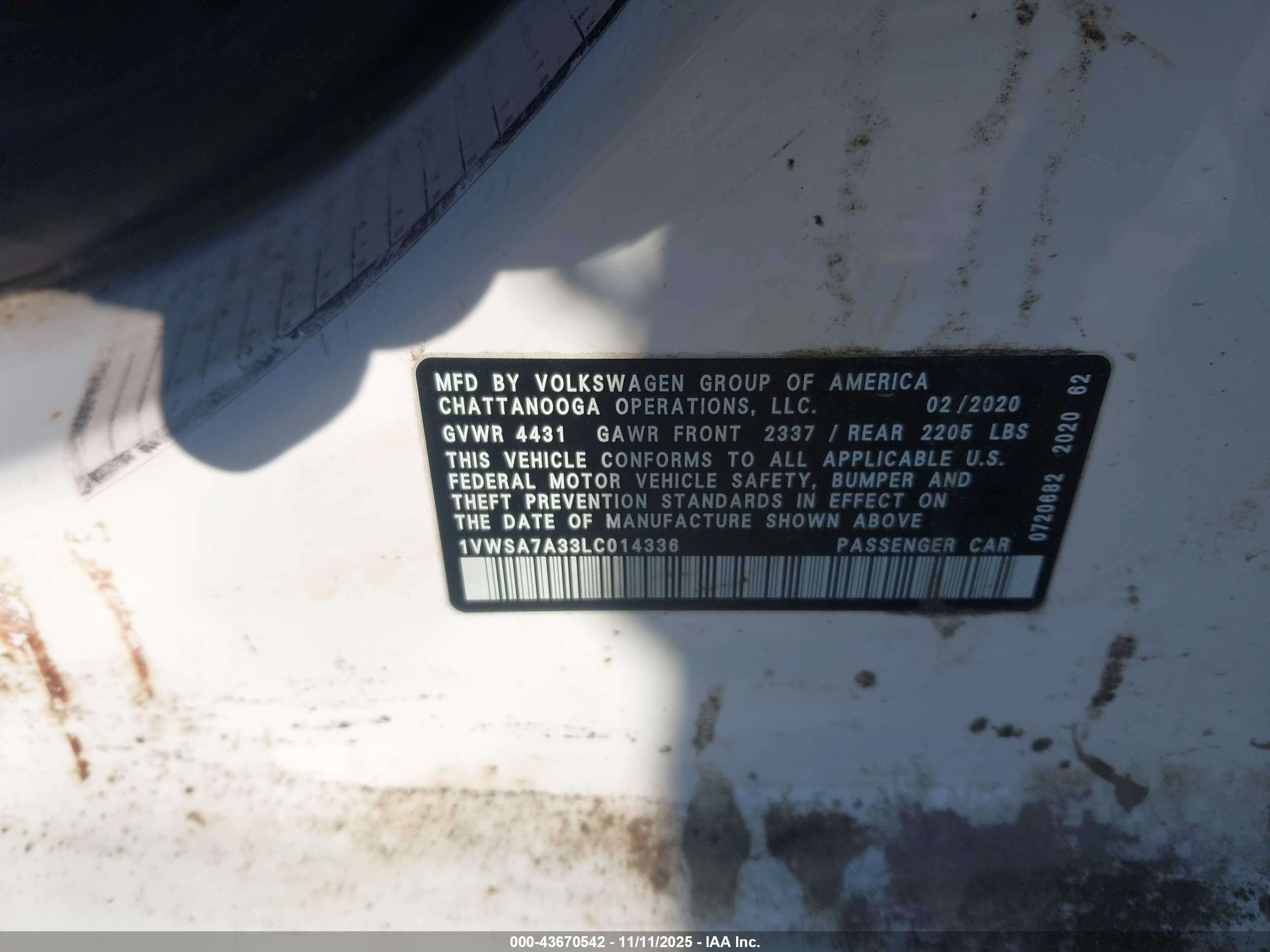 VOLKSWAGEN PASSAT image 9