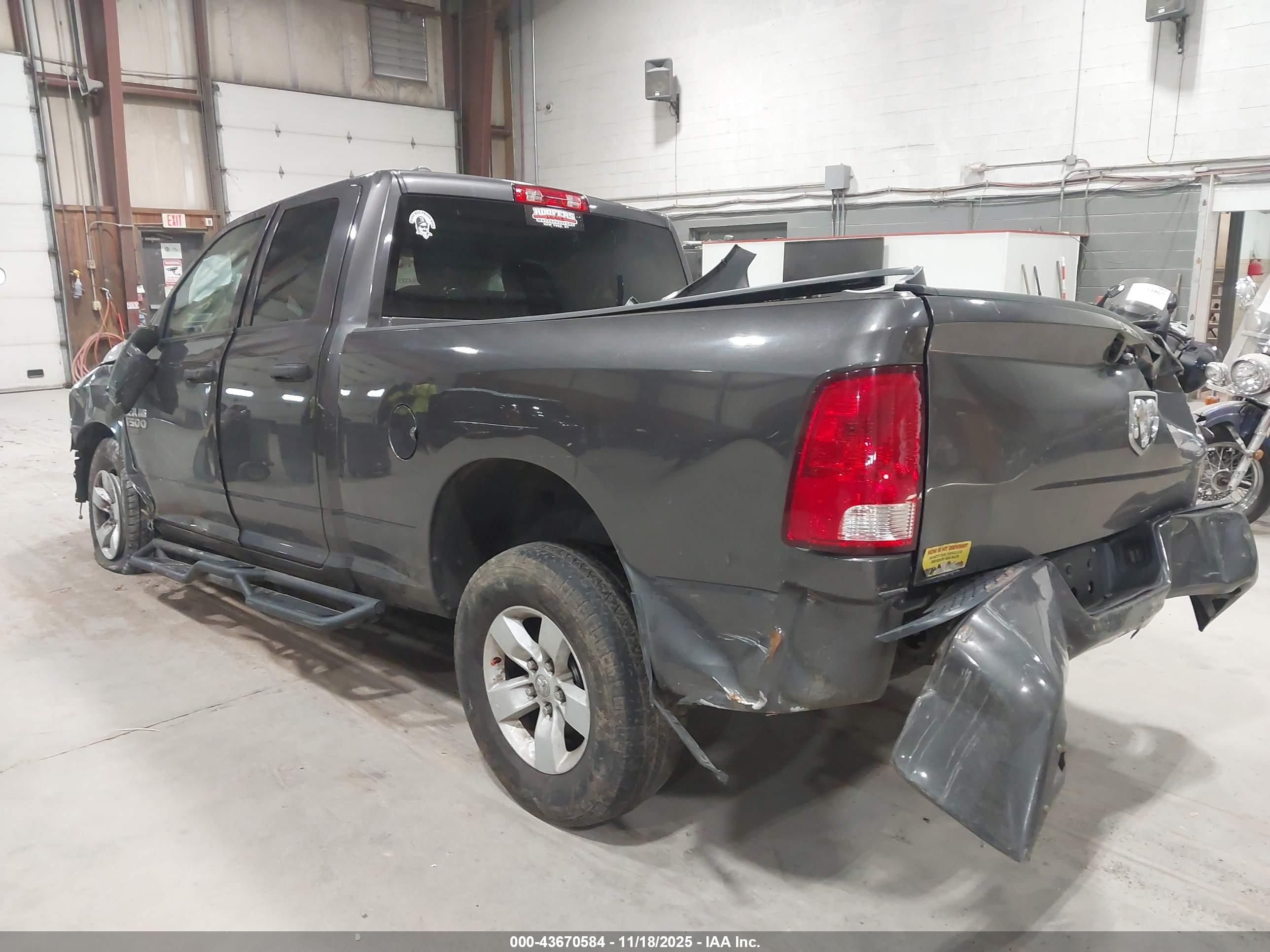 RAM 1500 image 3