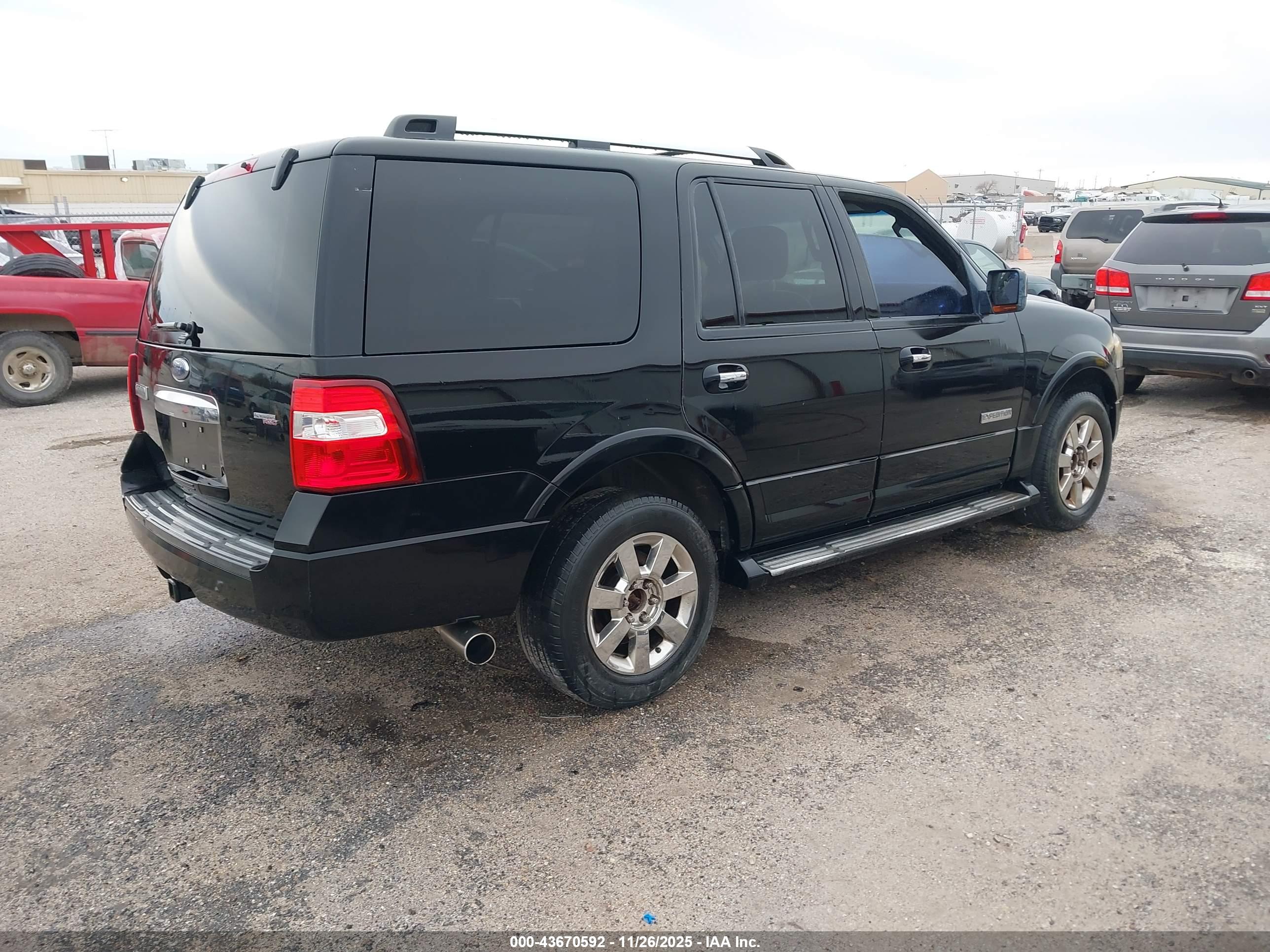 FORD EXPEDITION image 4