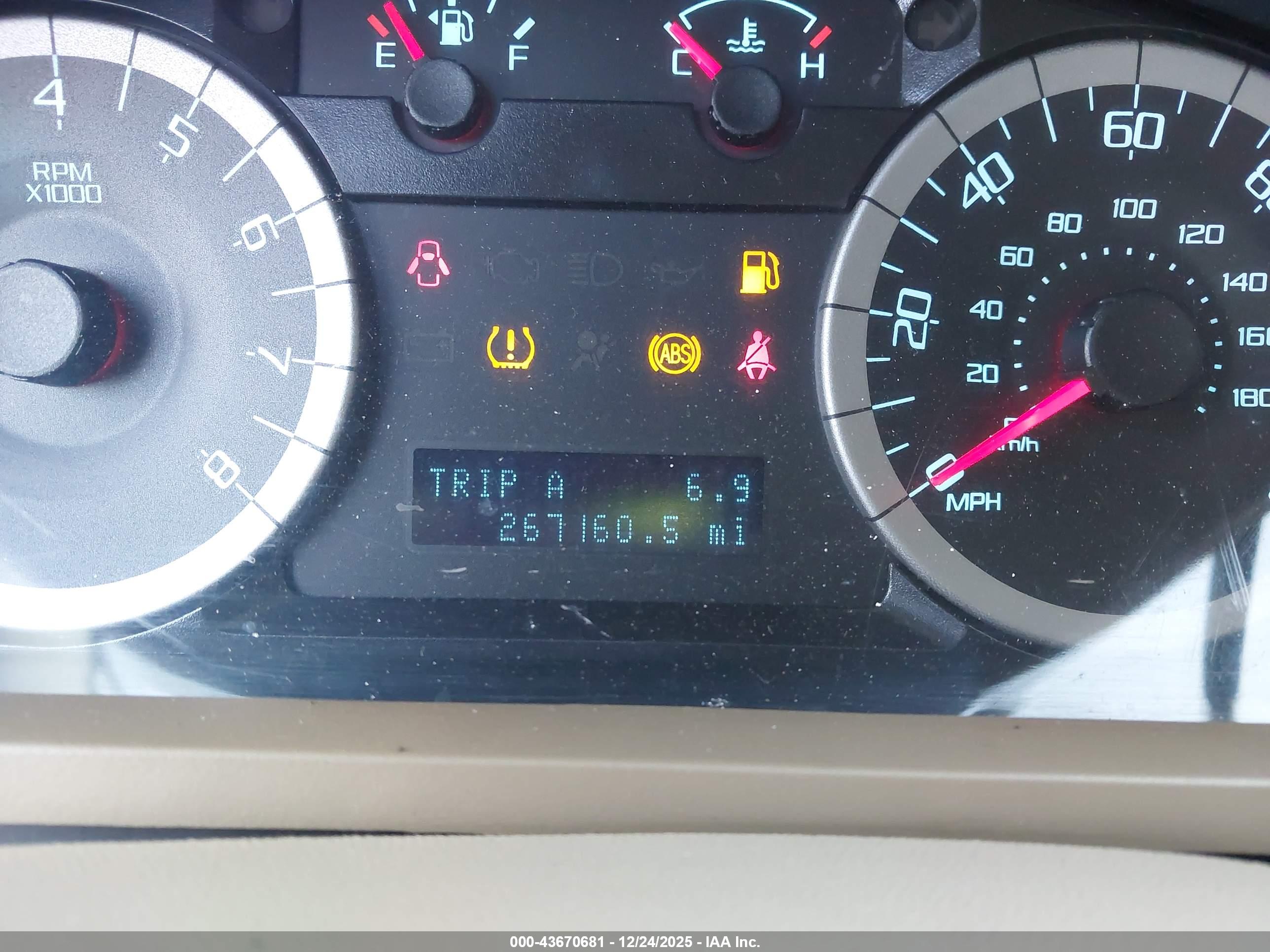 FORD ESCAPE image 7