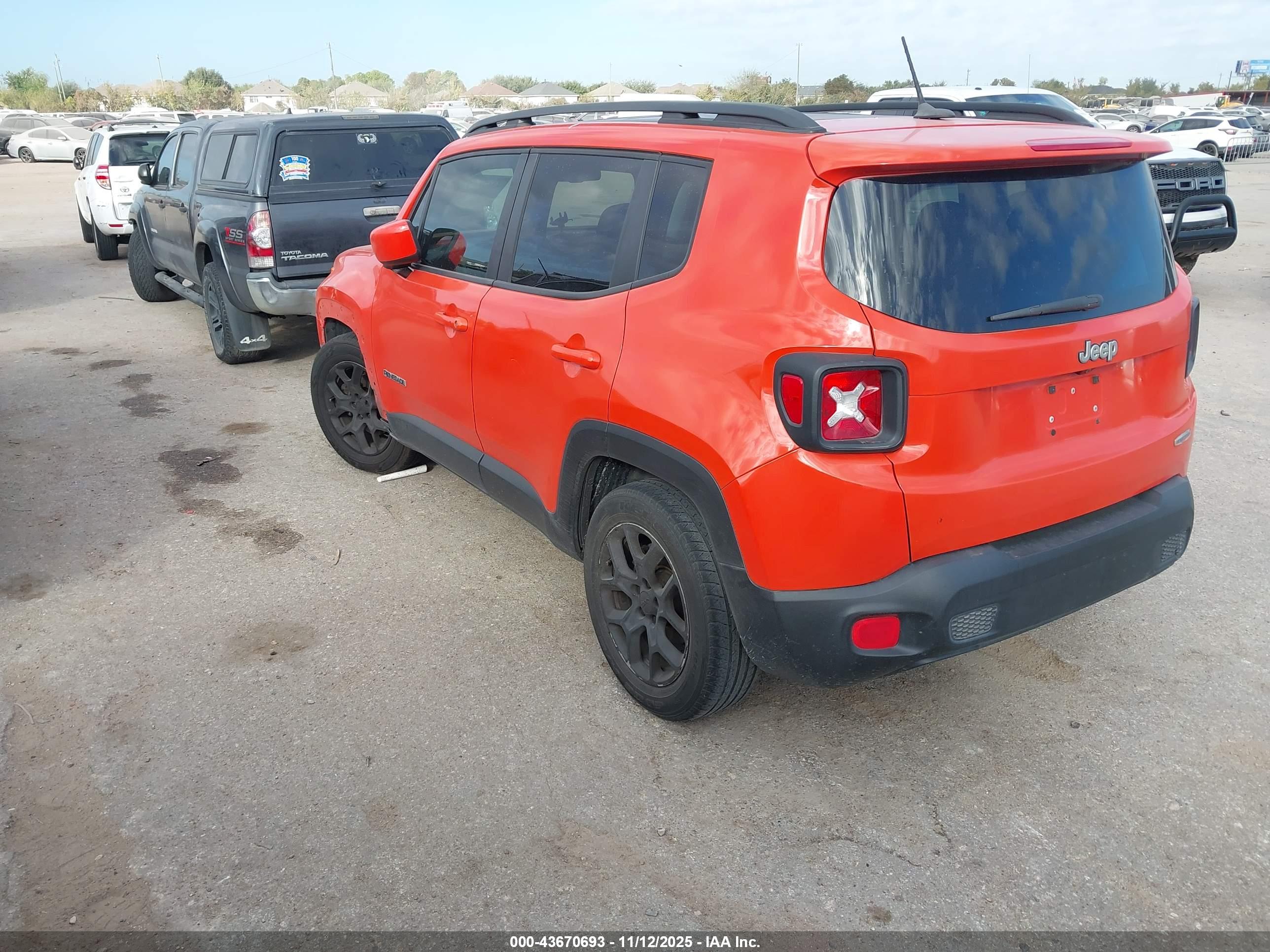 JEEP RENEGADE image 3