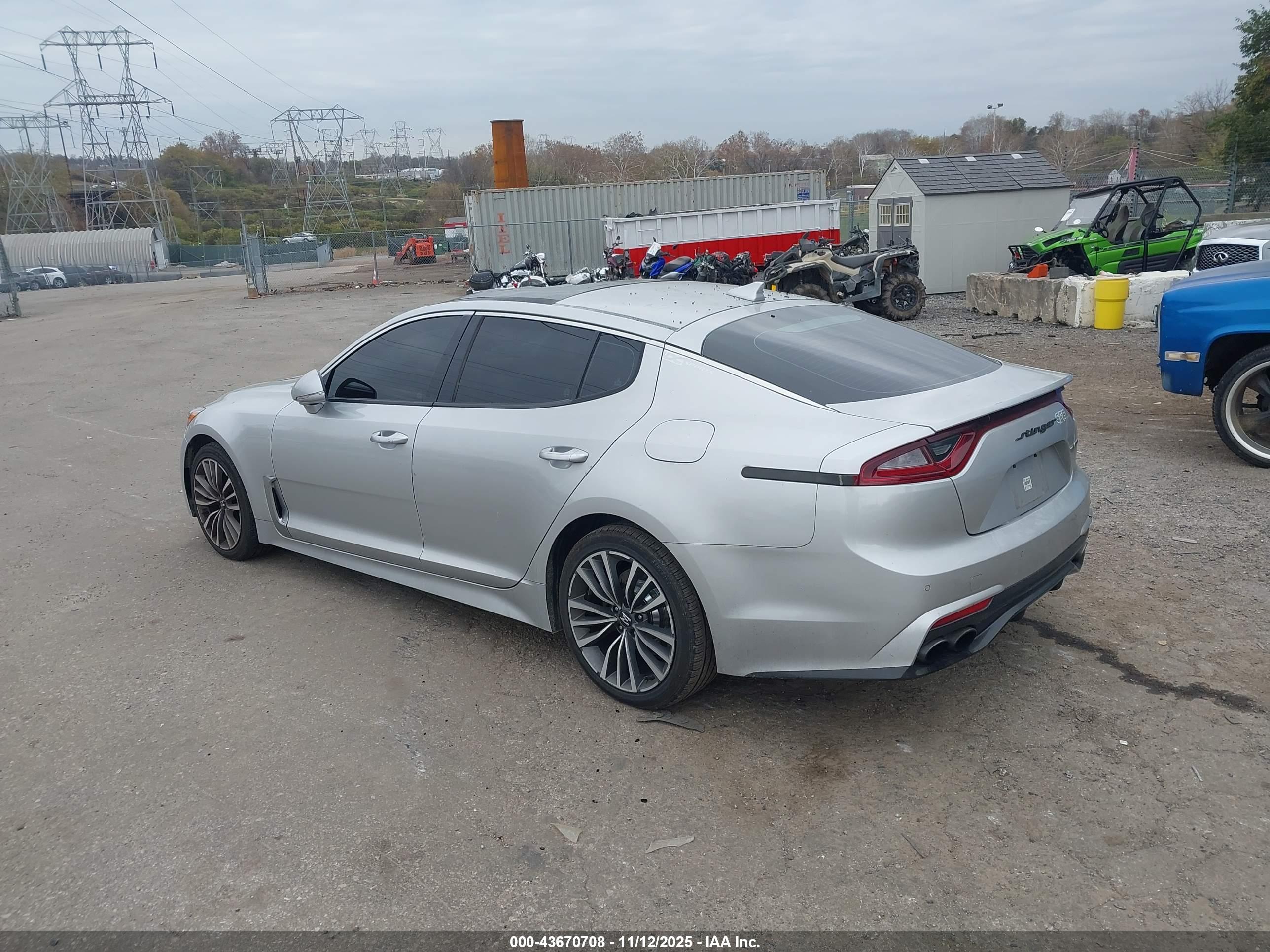 KIA STINGER image 3