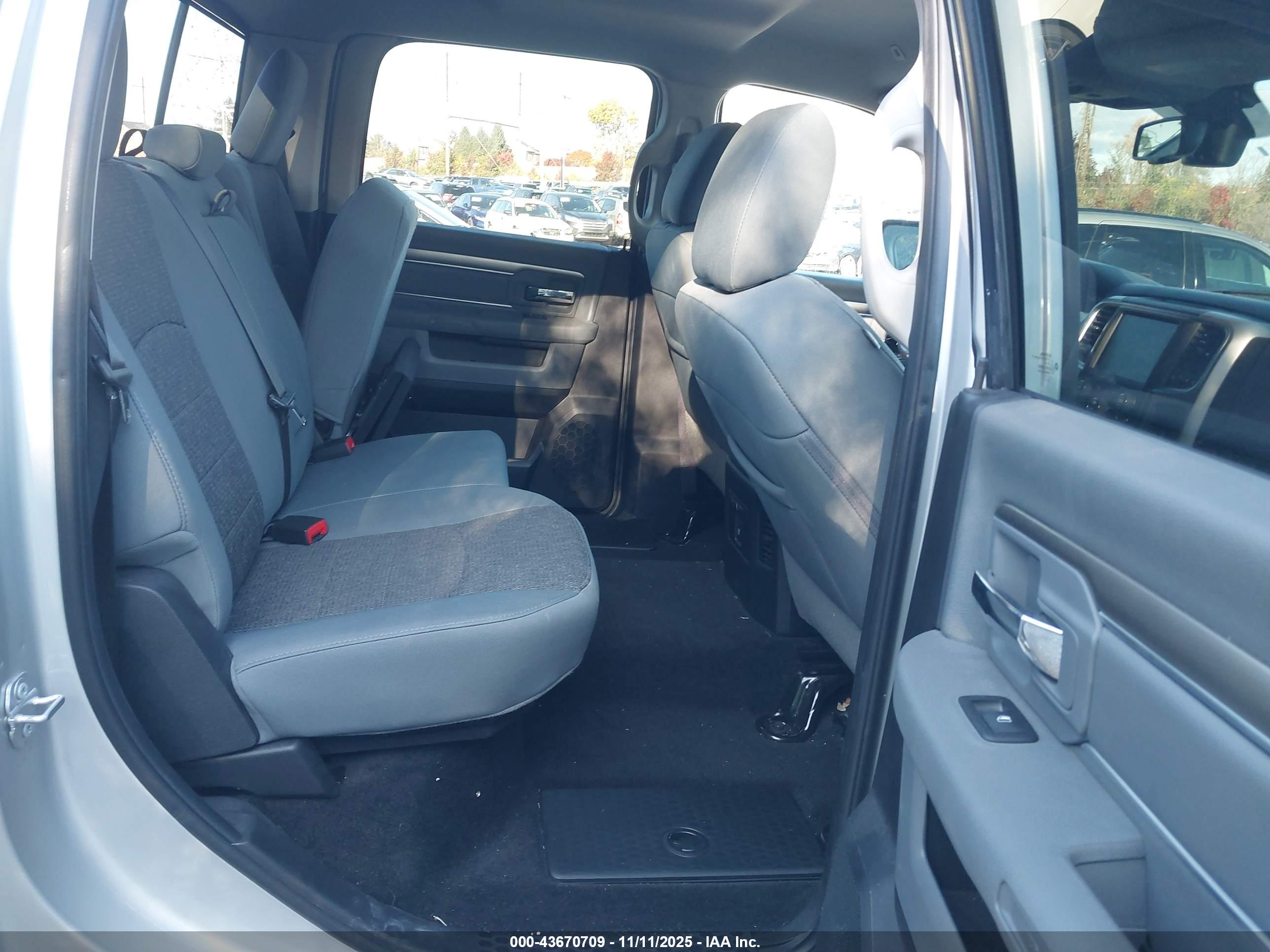RAM 1500 image 8