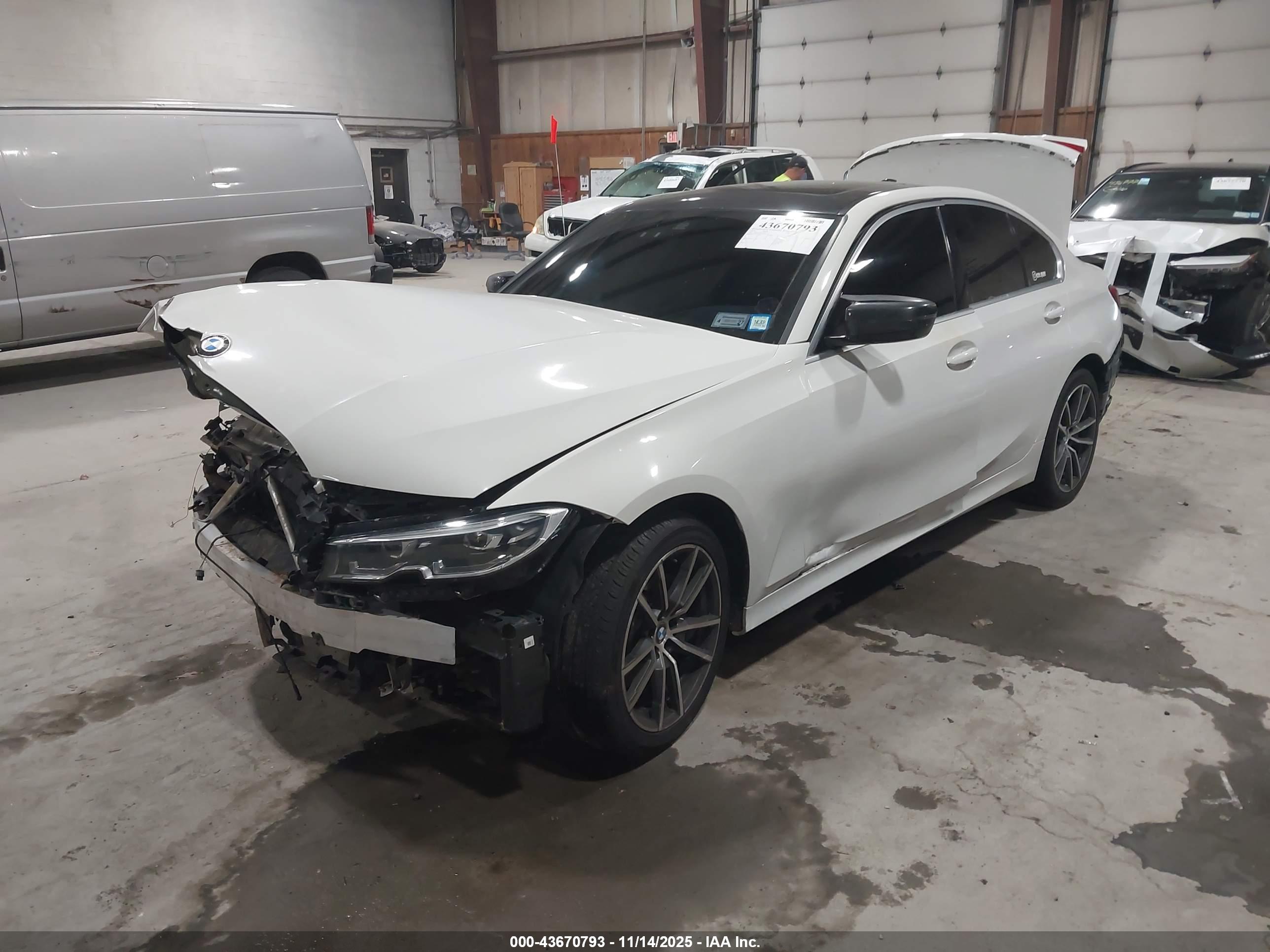 BMW 330I image 2