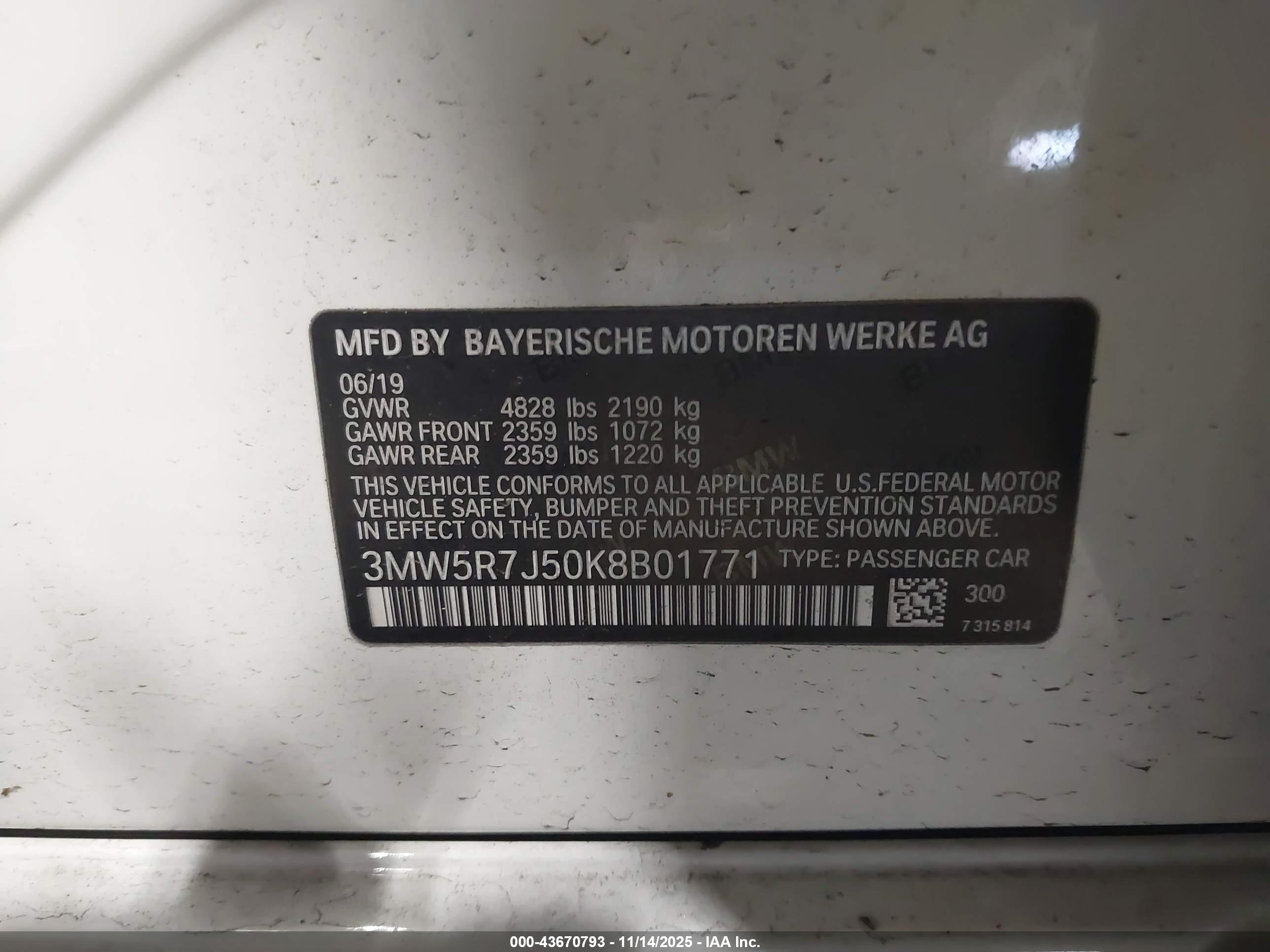 BMW 330I image 9