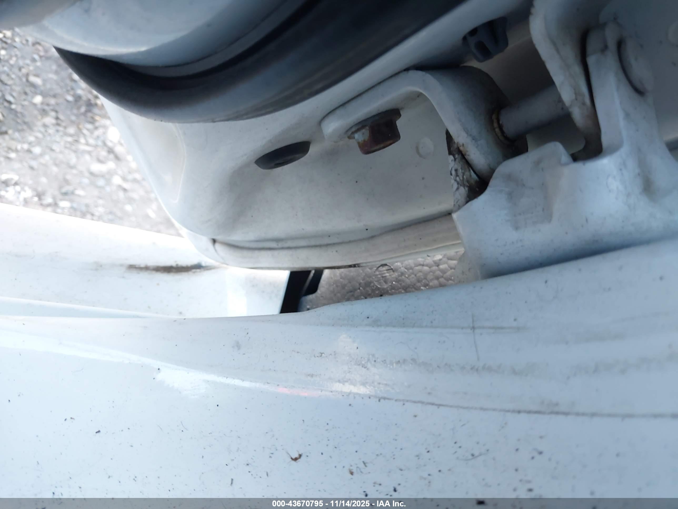 KIA K5 image 6