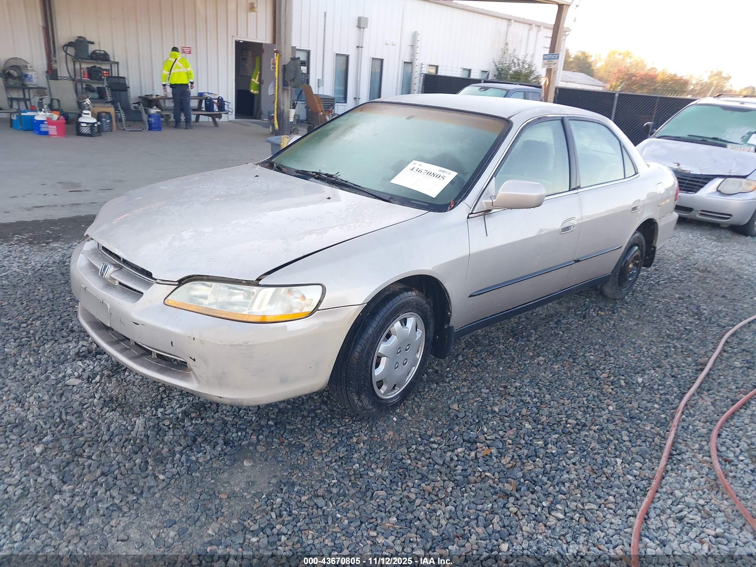 HONDA ACCORD image 2
