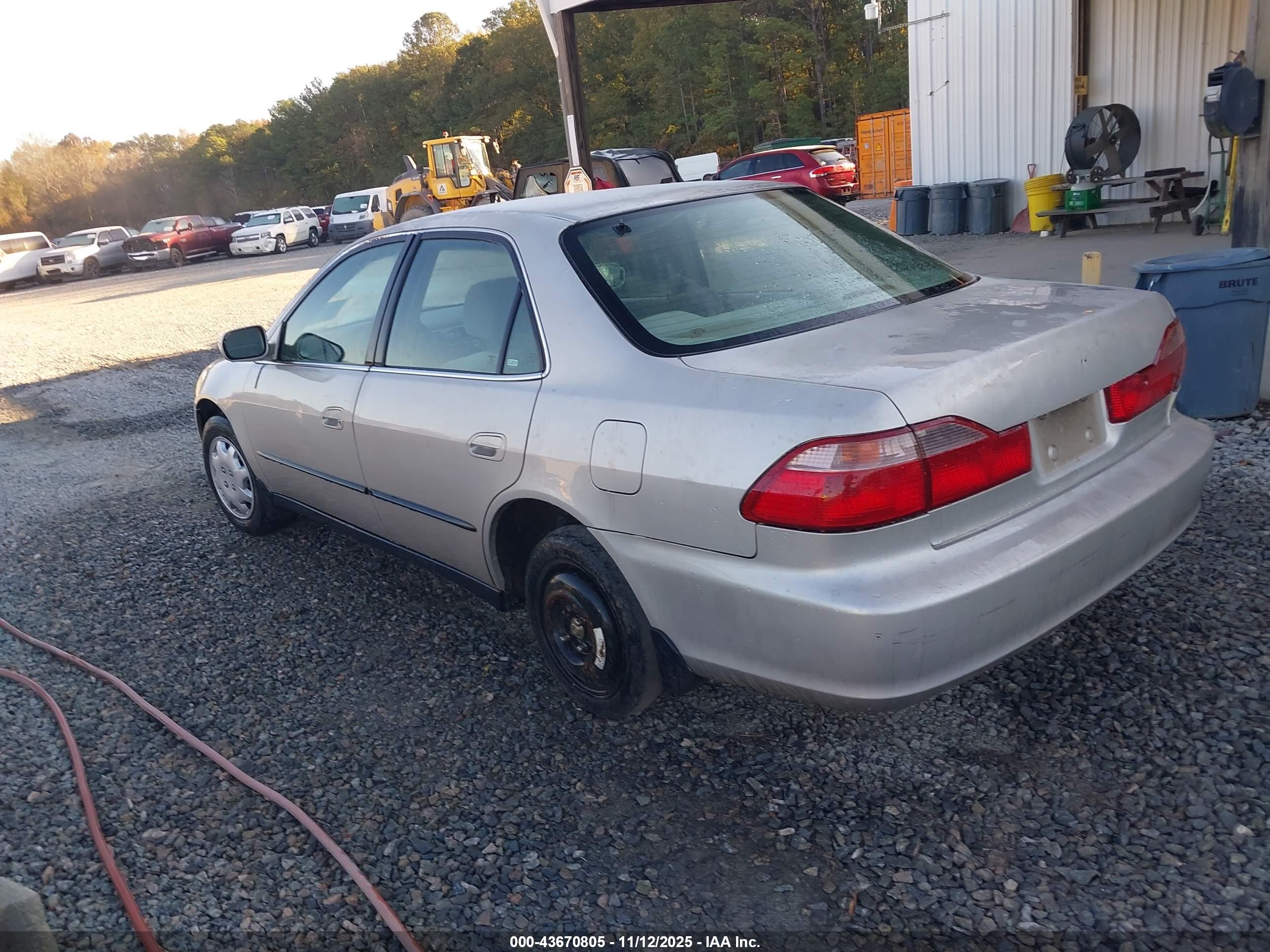 HONDA ACCORD image 3