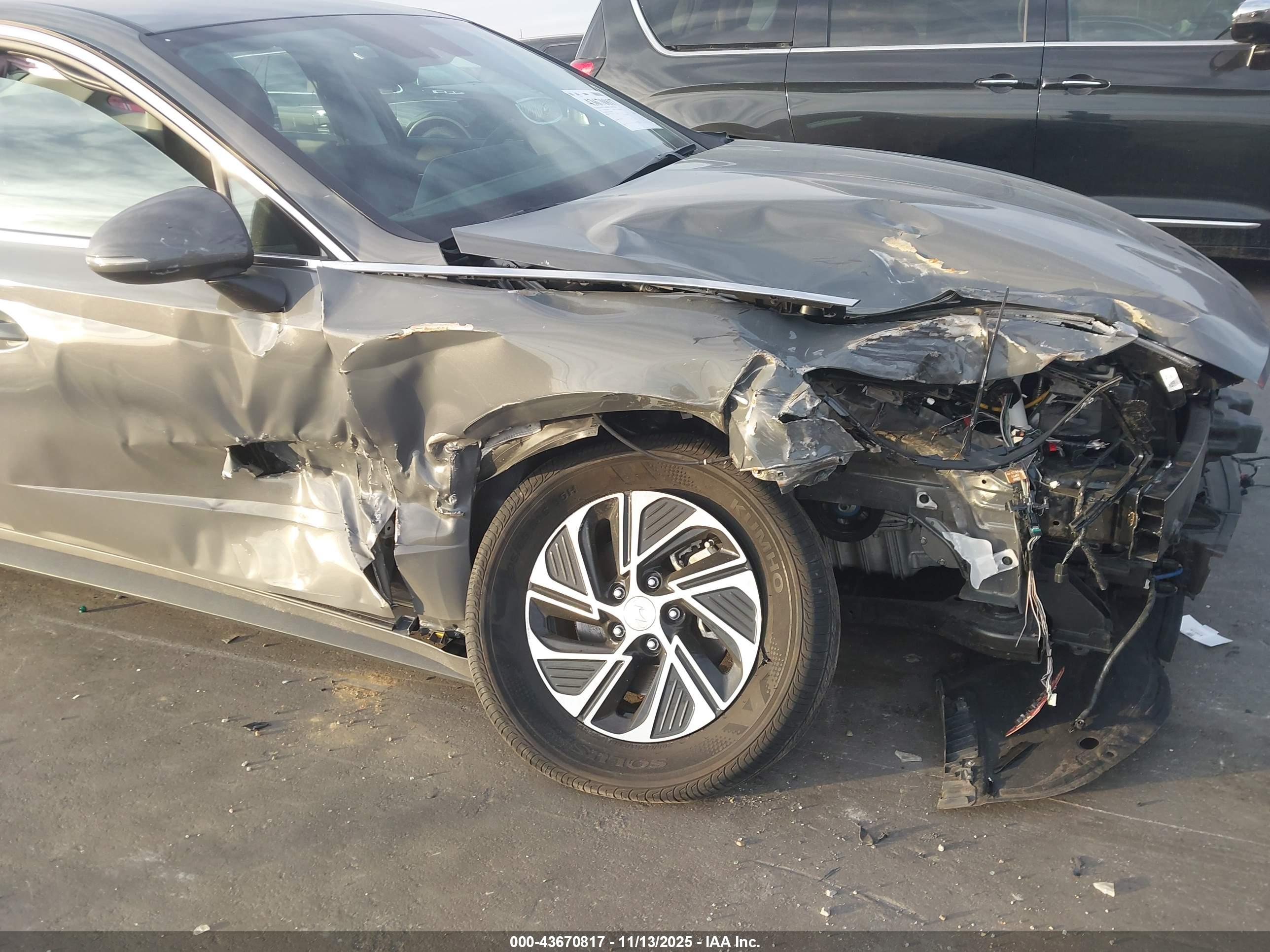HYUNDAI SONATA image 6