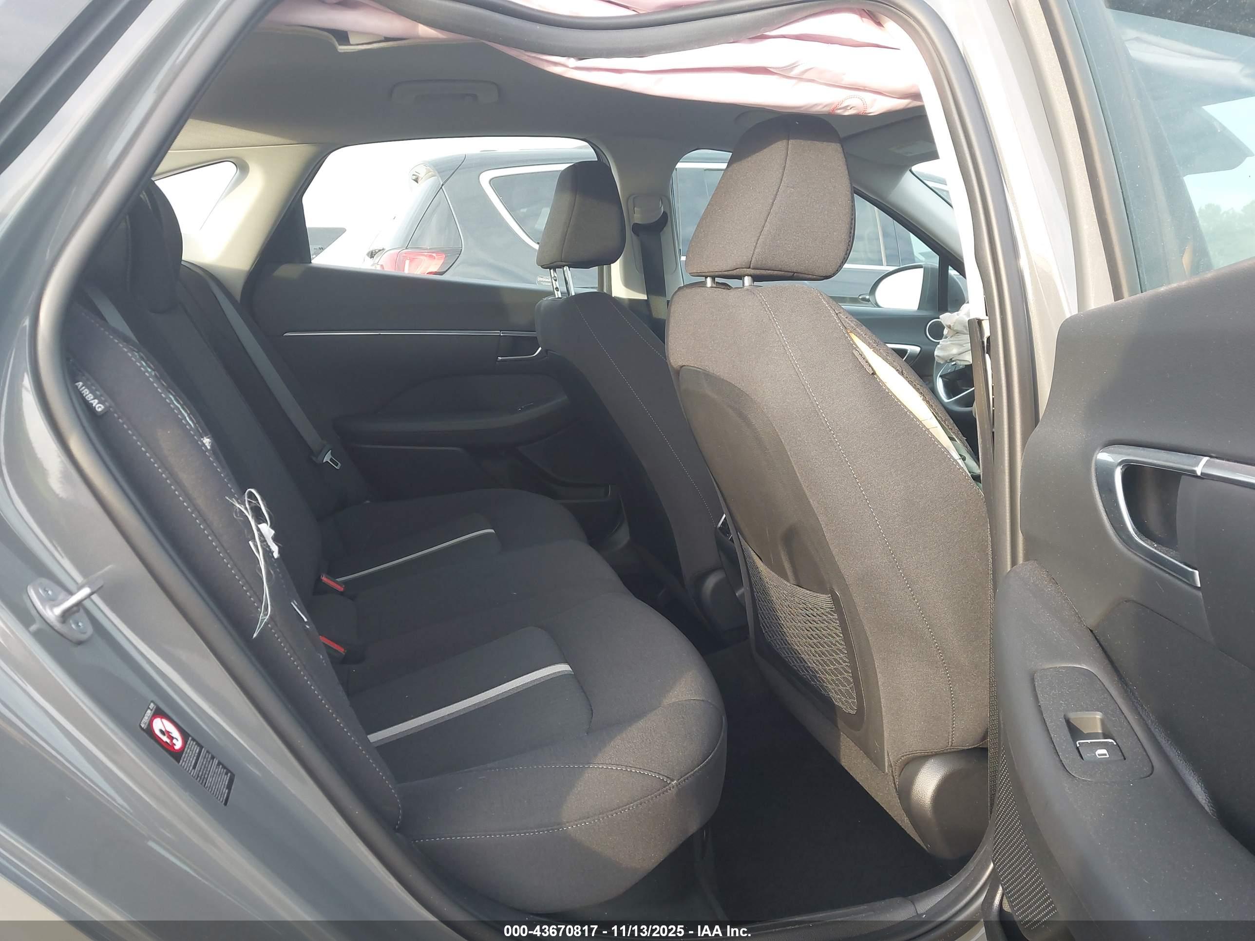 HYUNDAI SONATA image 8