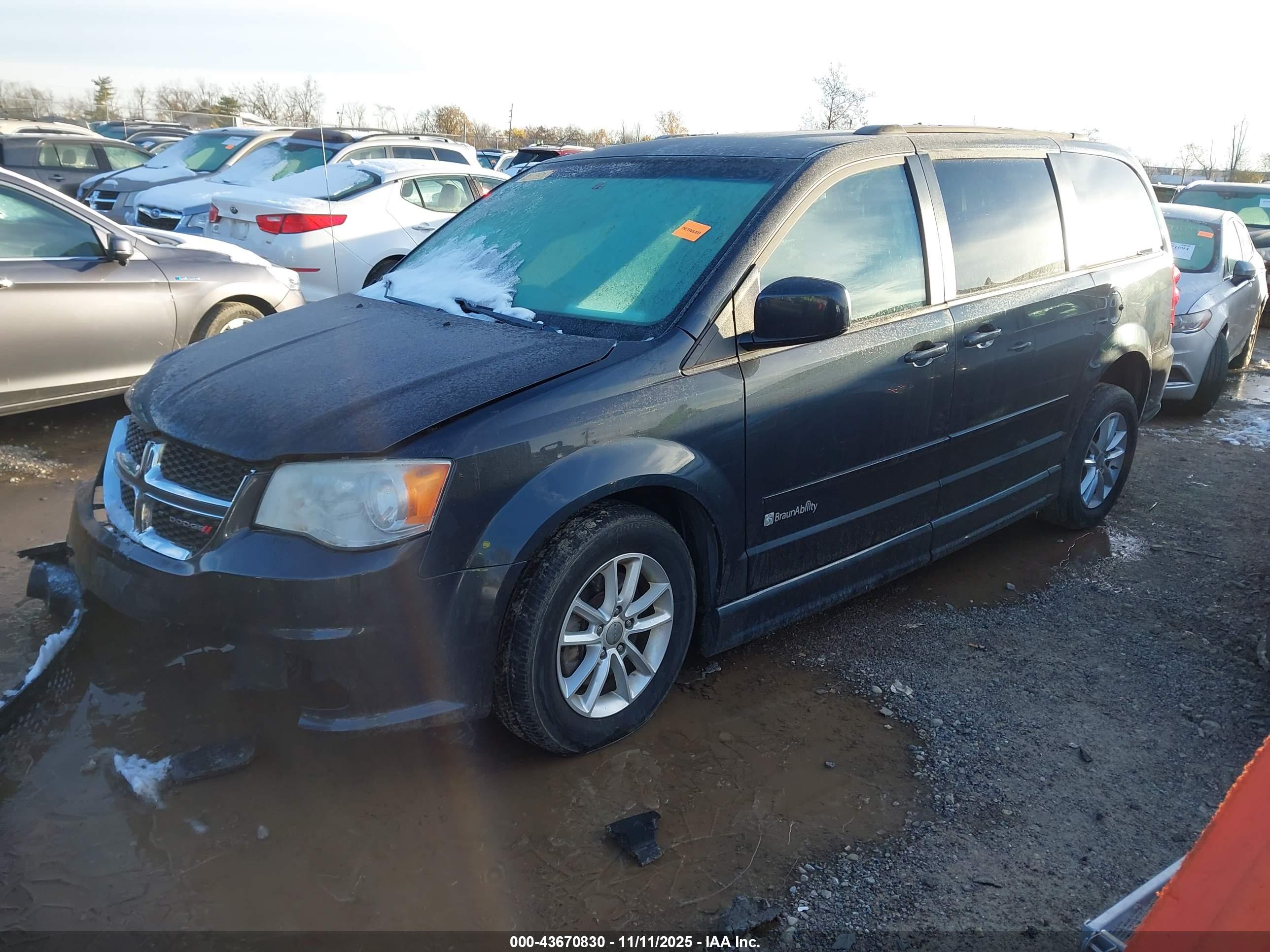 DODGE GRAND image 2