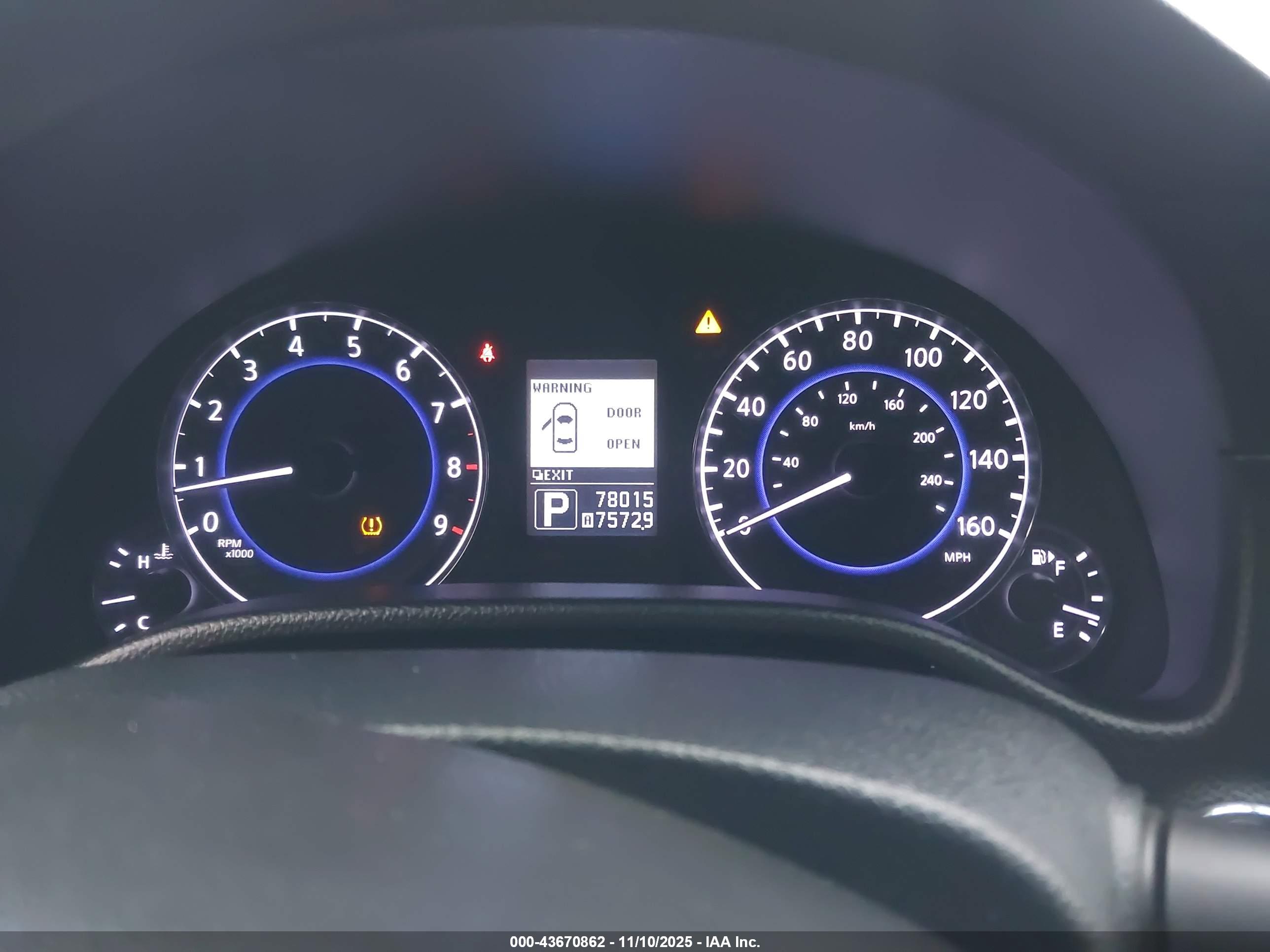INFINITI Q40 image 7