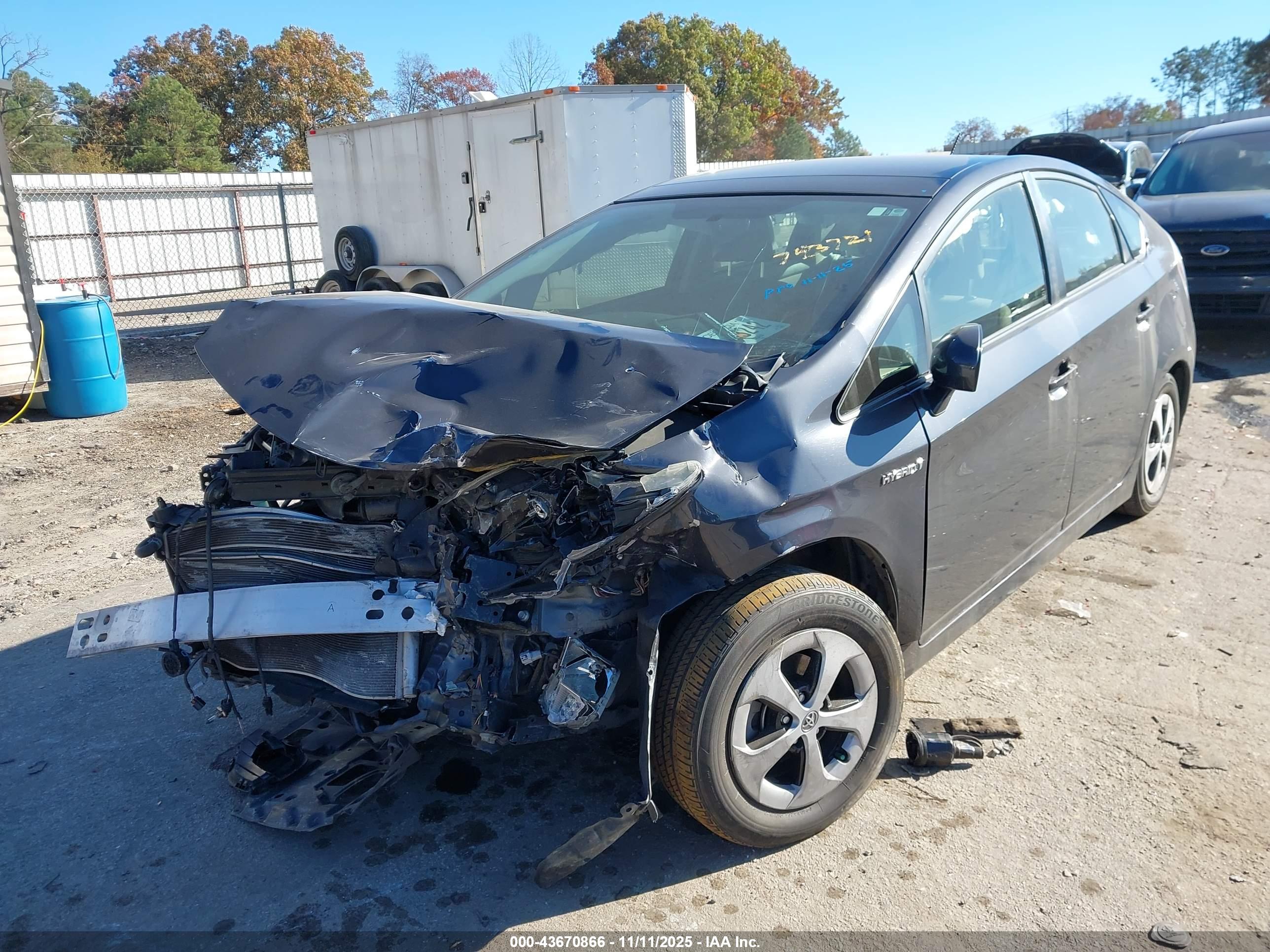 TOYOTA PRIUS image 2