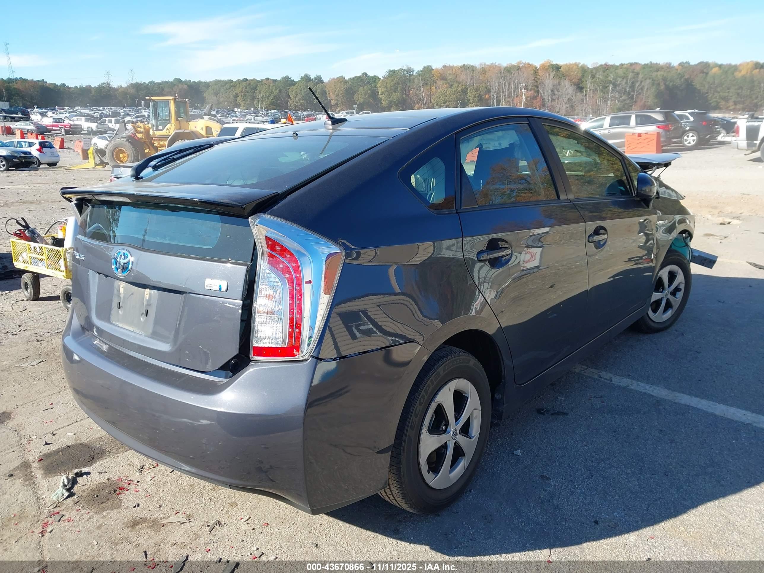 TOYOTA PRIUS image 4