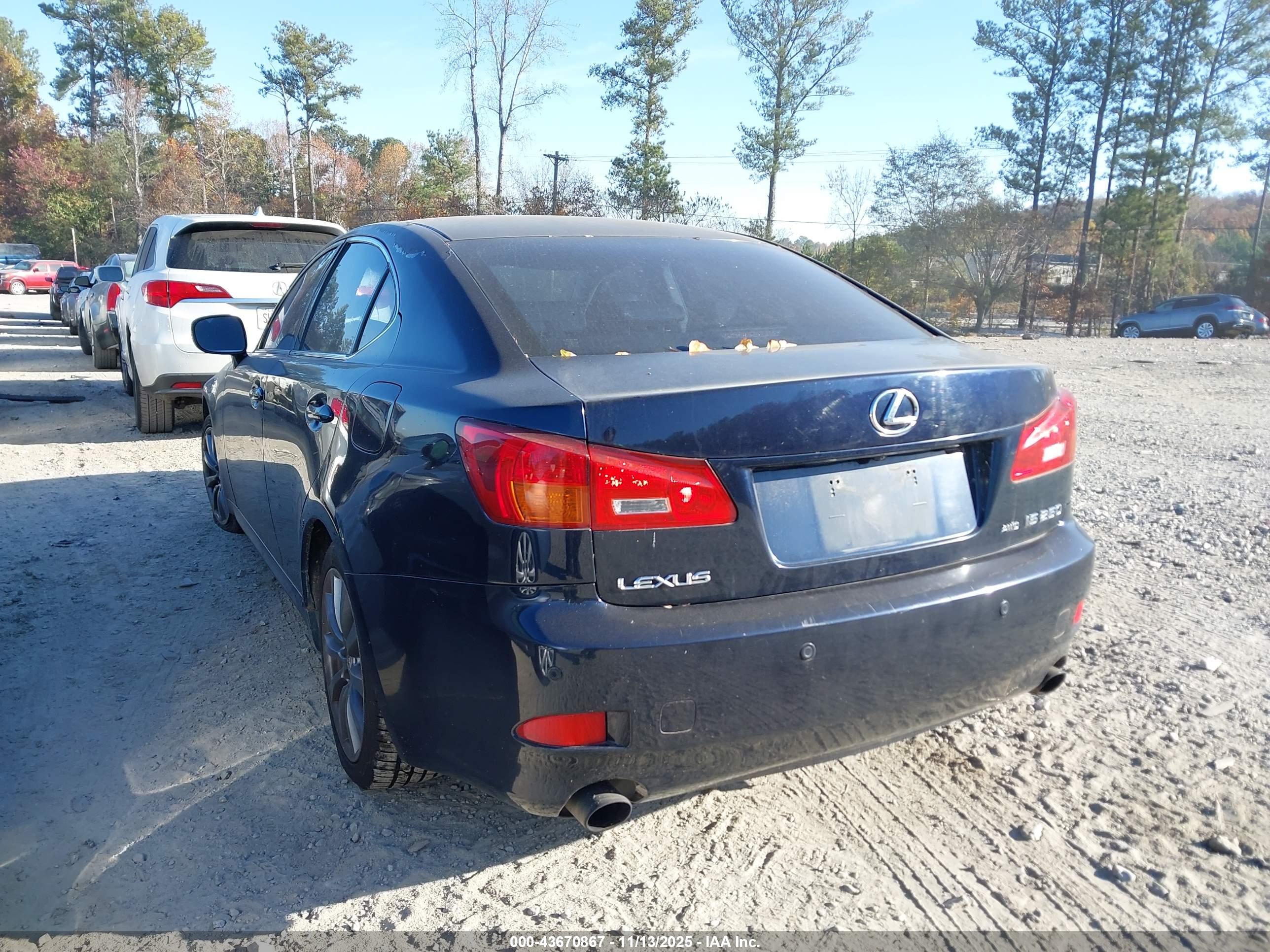 LEXUS IS image 3