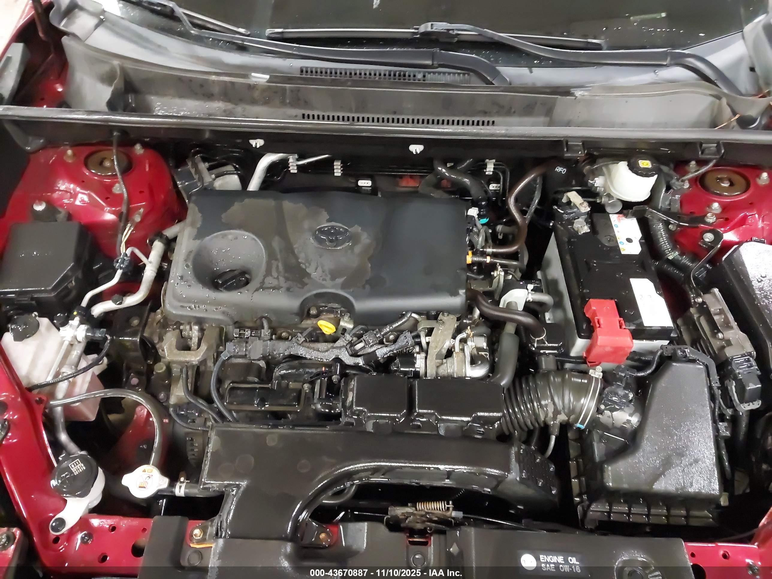 TOYOTA RAV4 image 10