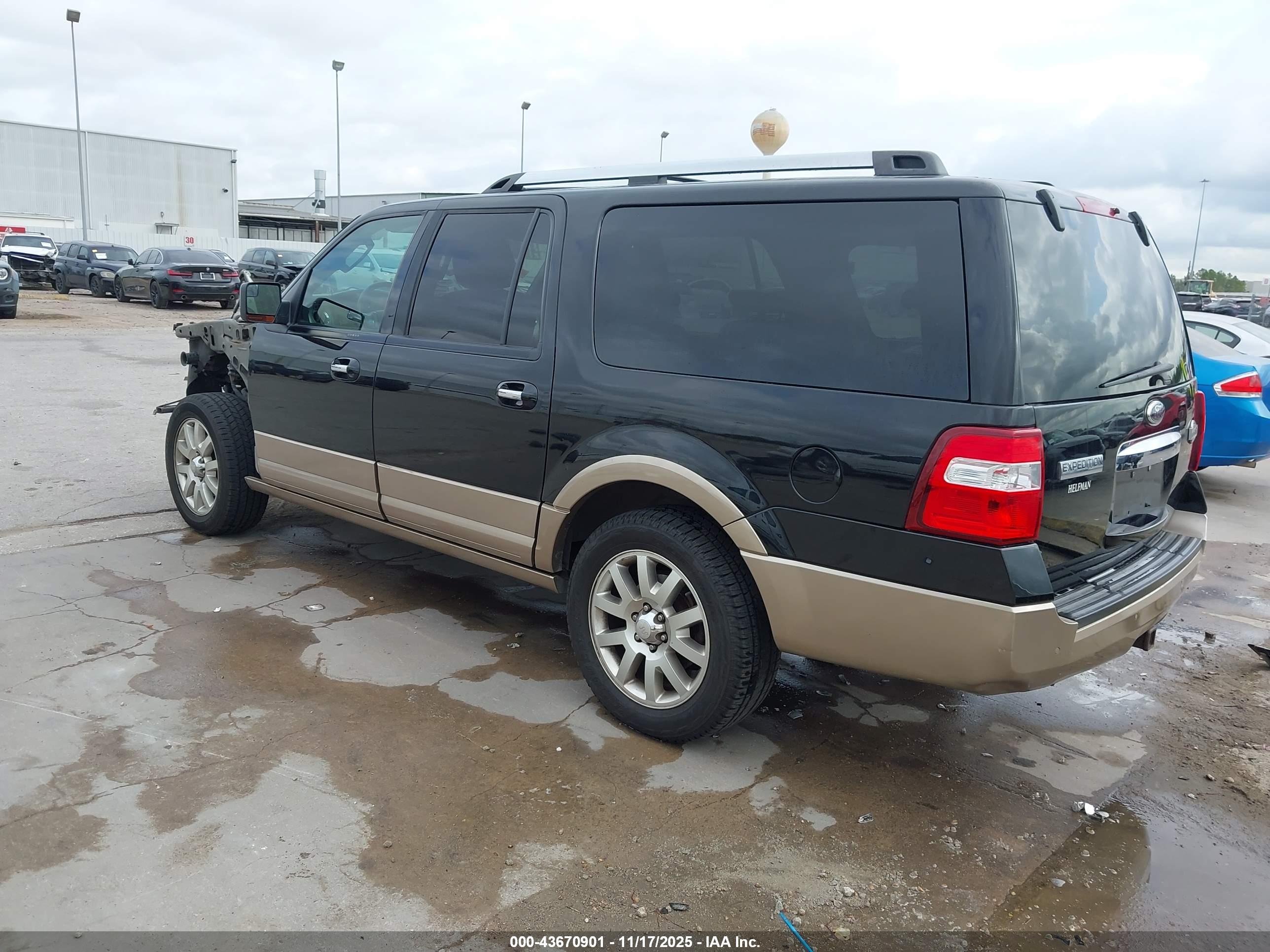 FORD EXPEDITION image 3