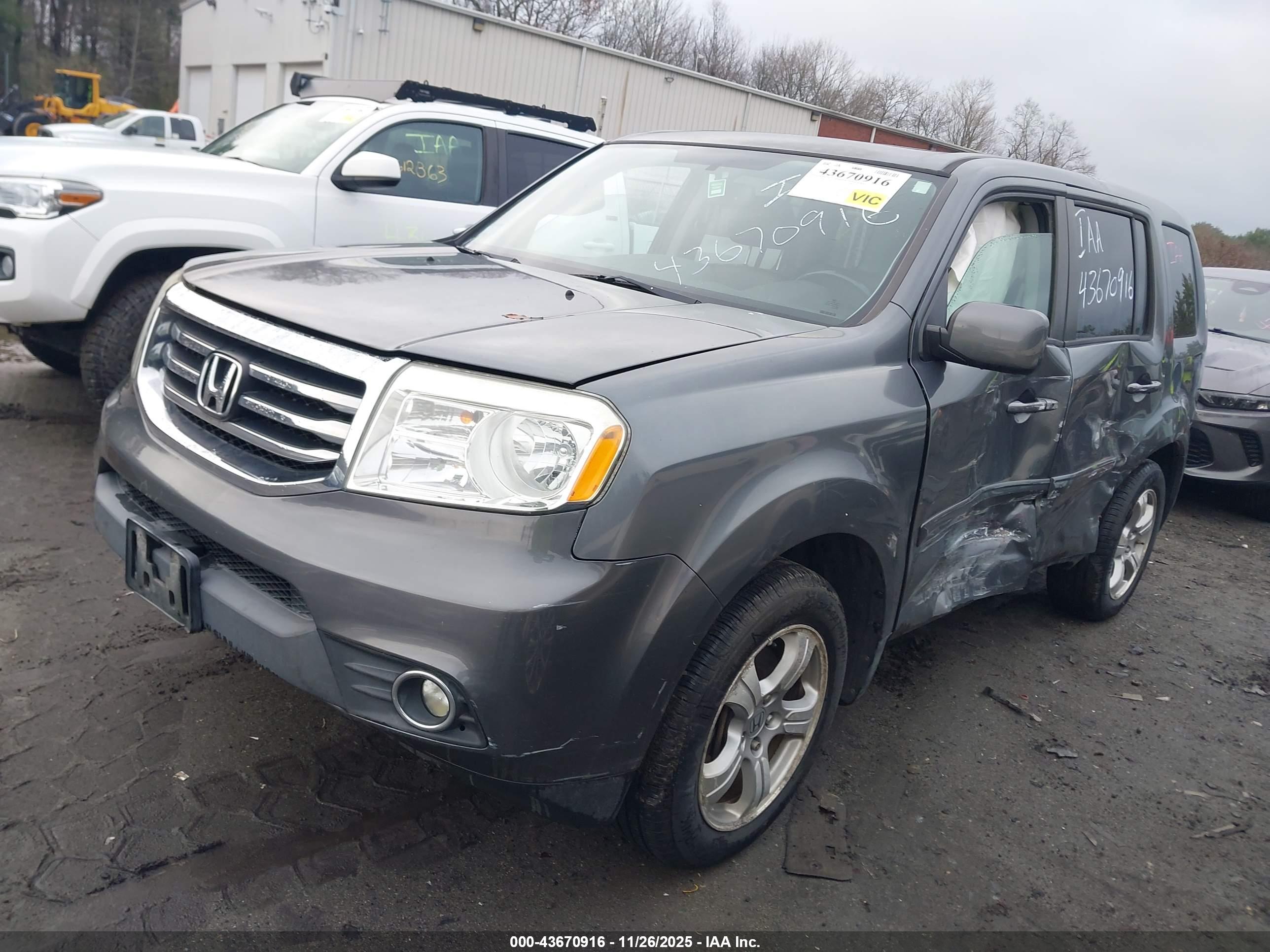 HONDA PILOT image 2