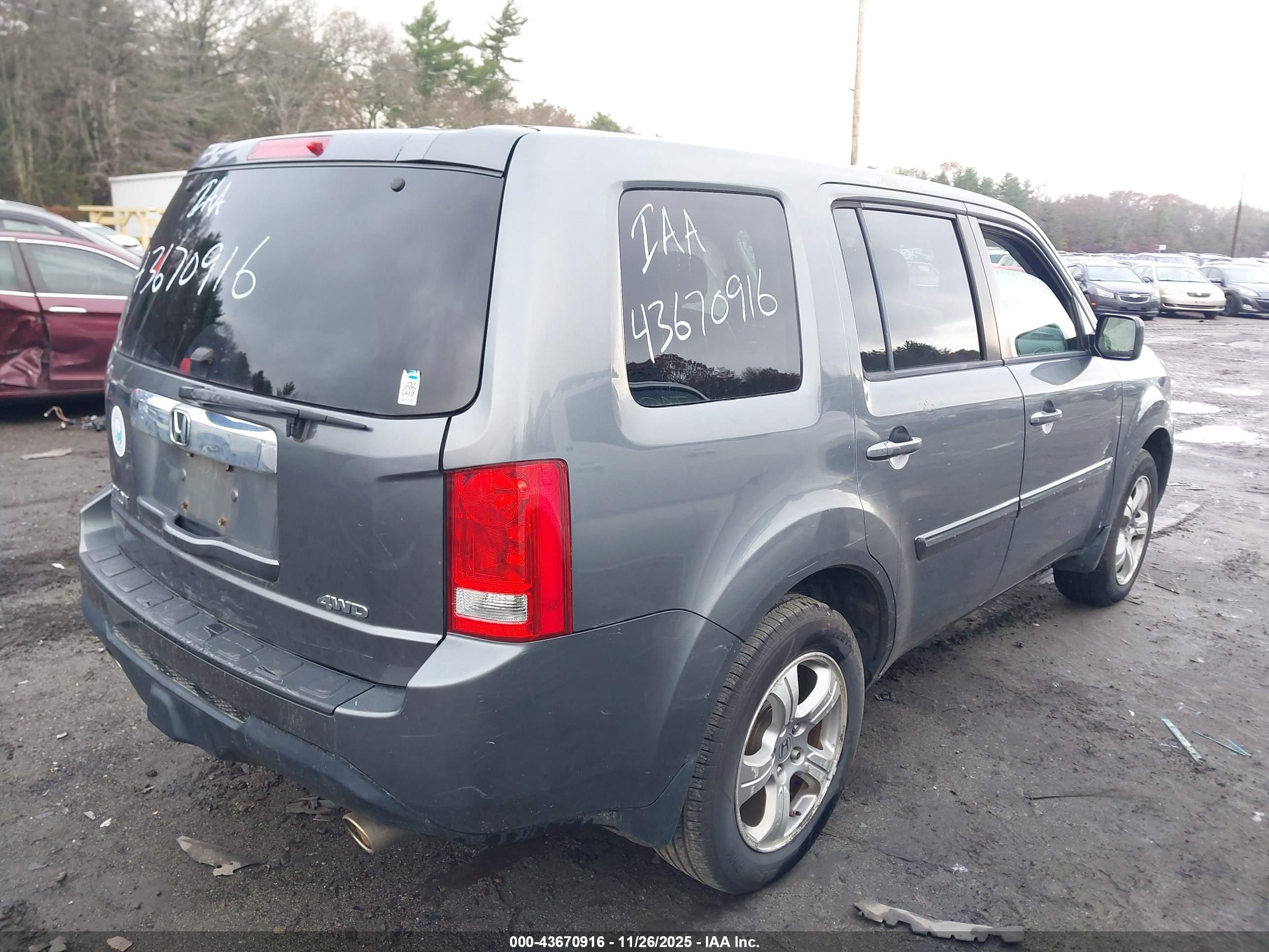 HONDA PILOT image 4