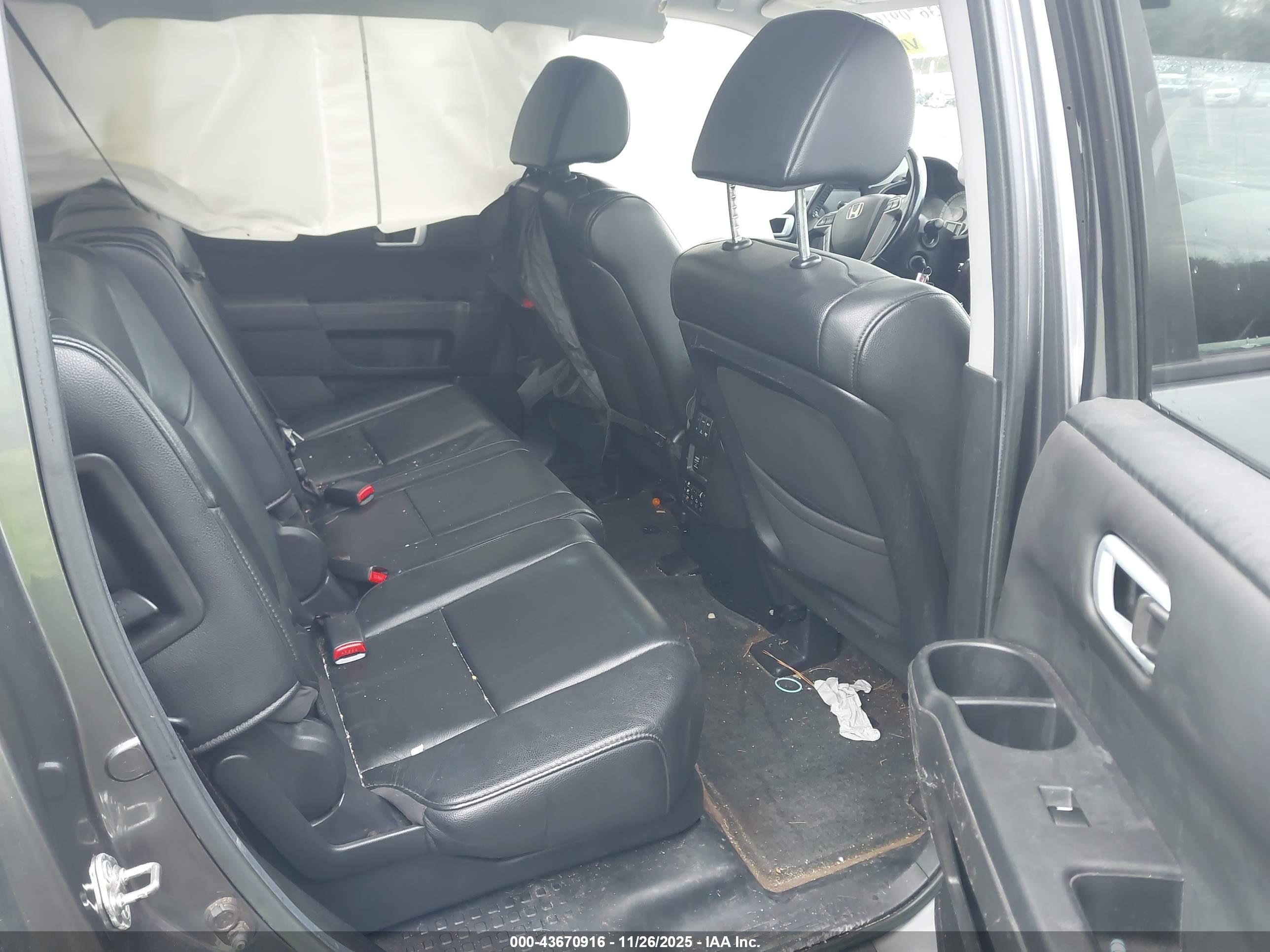 HONDA PILOT image 8