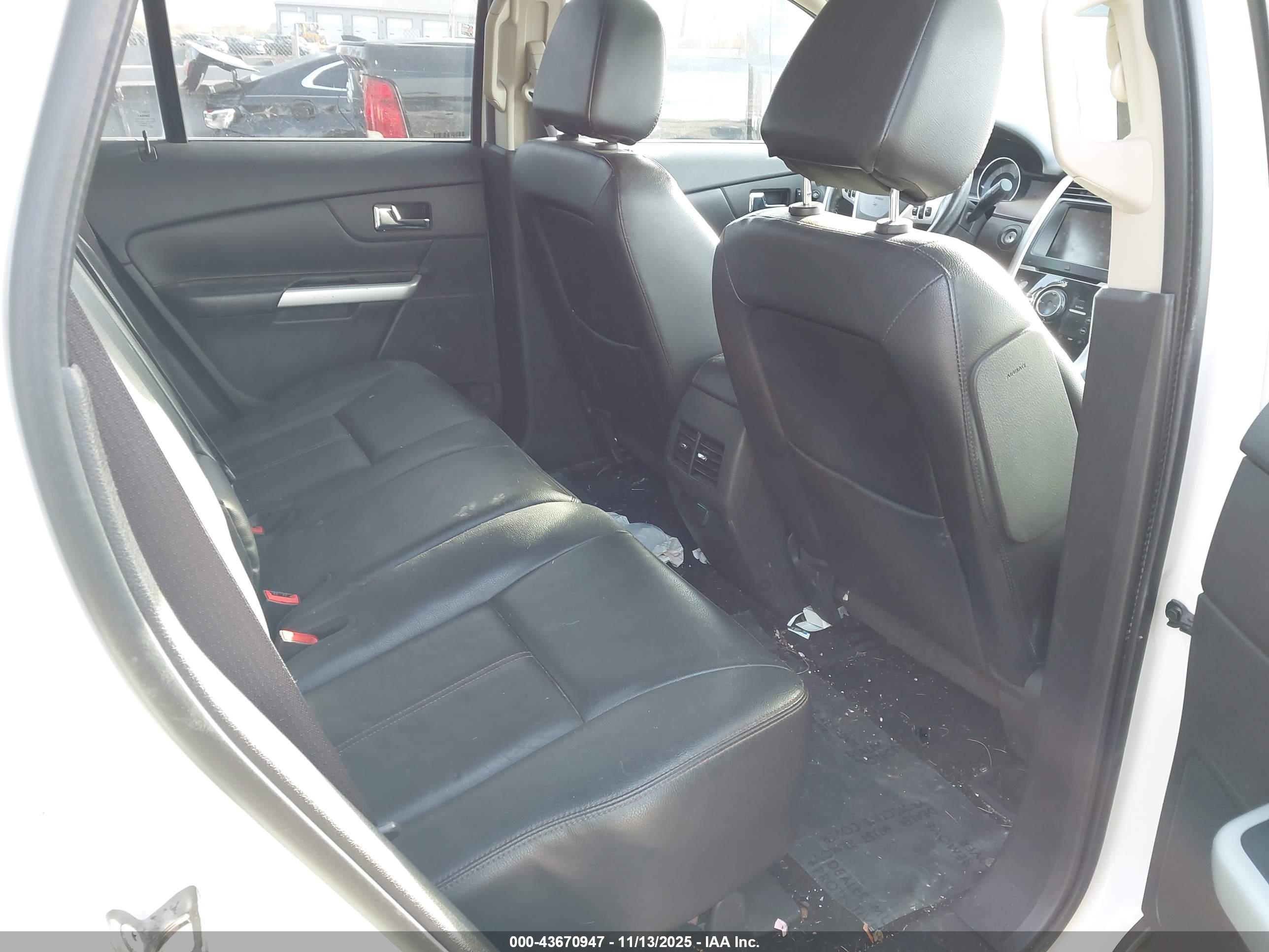 FORD EDGE image 8