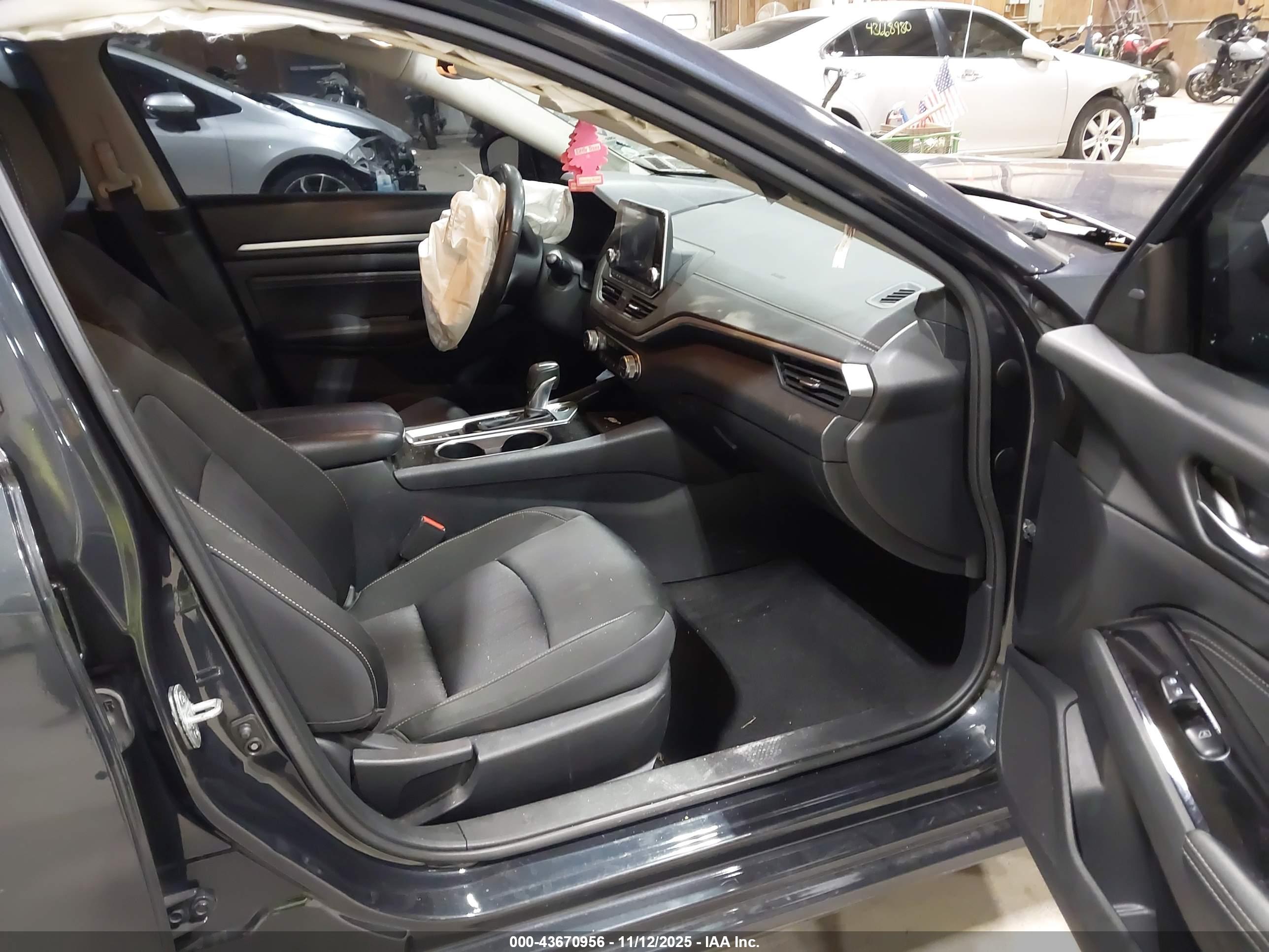 NISSAN ALTIMA image 5