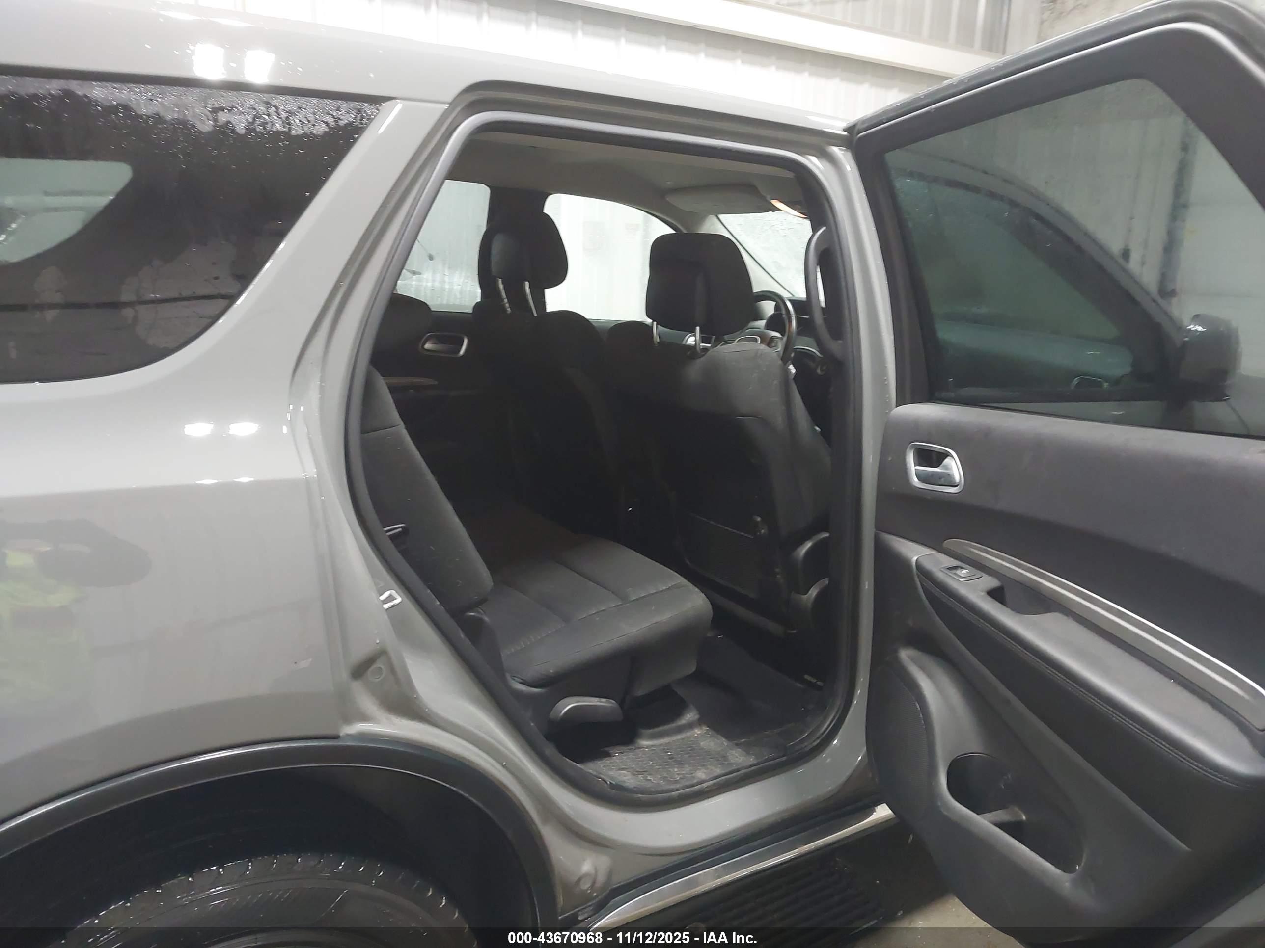 DODGE DURANGO image 8