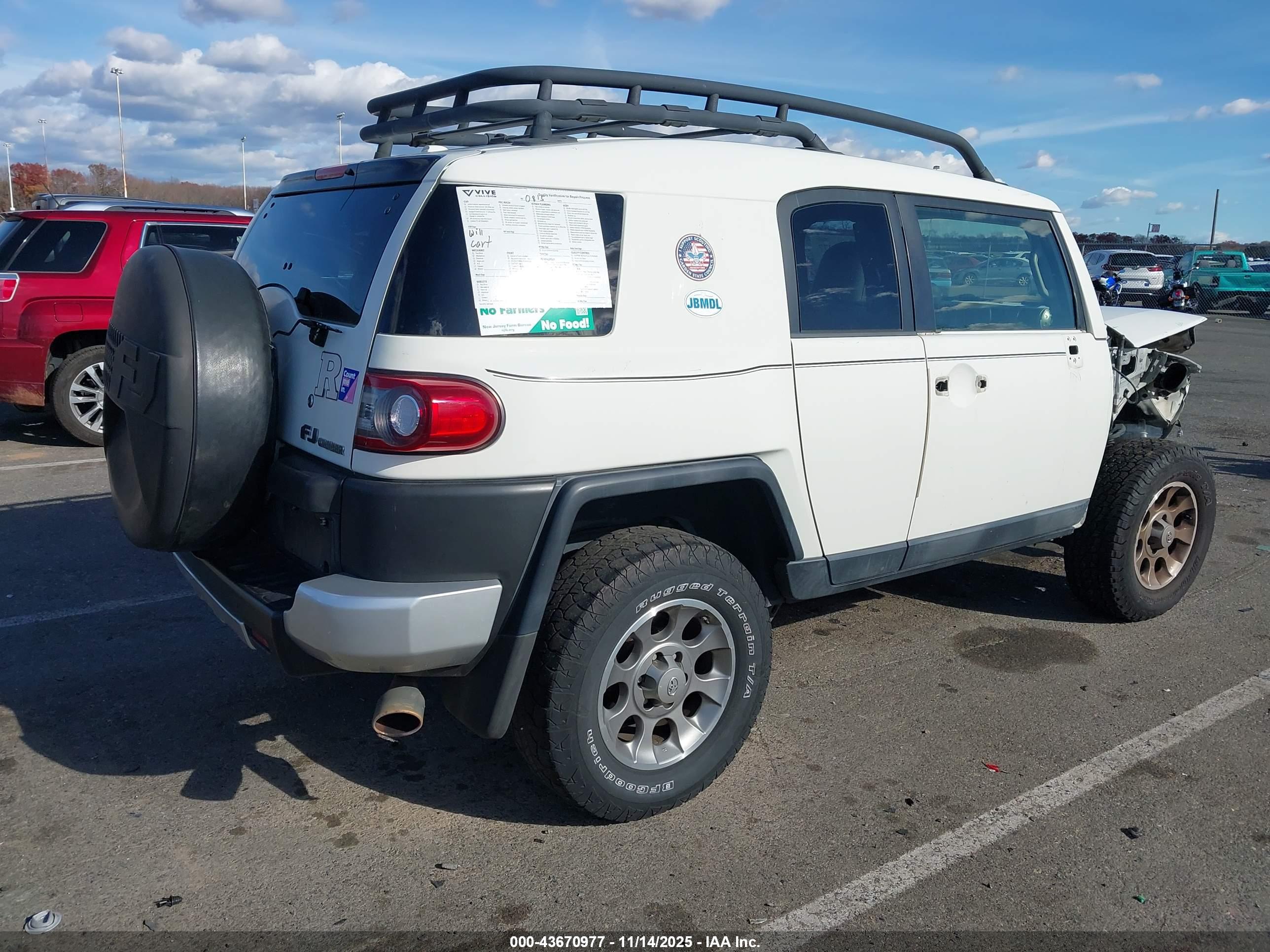 TOYOTA FJ image 4