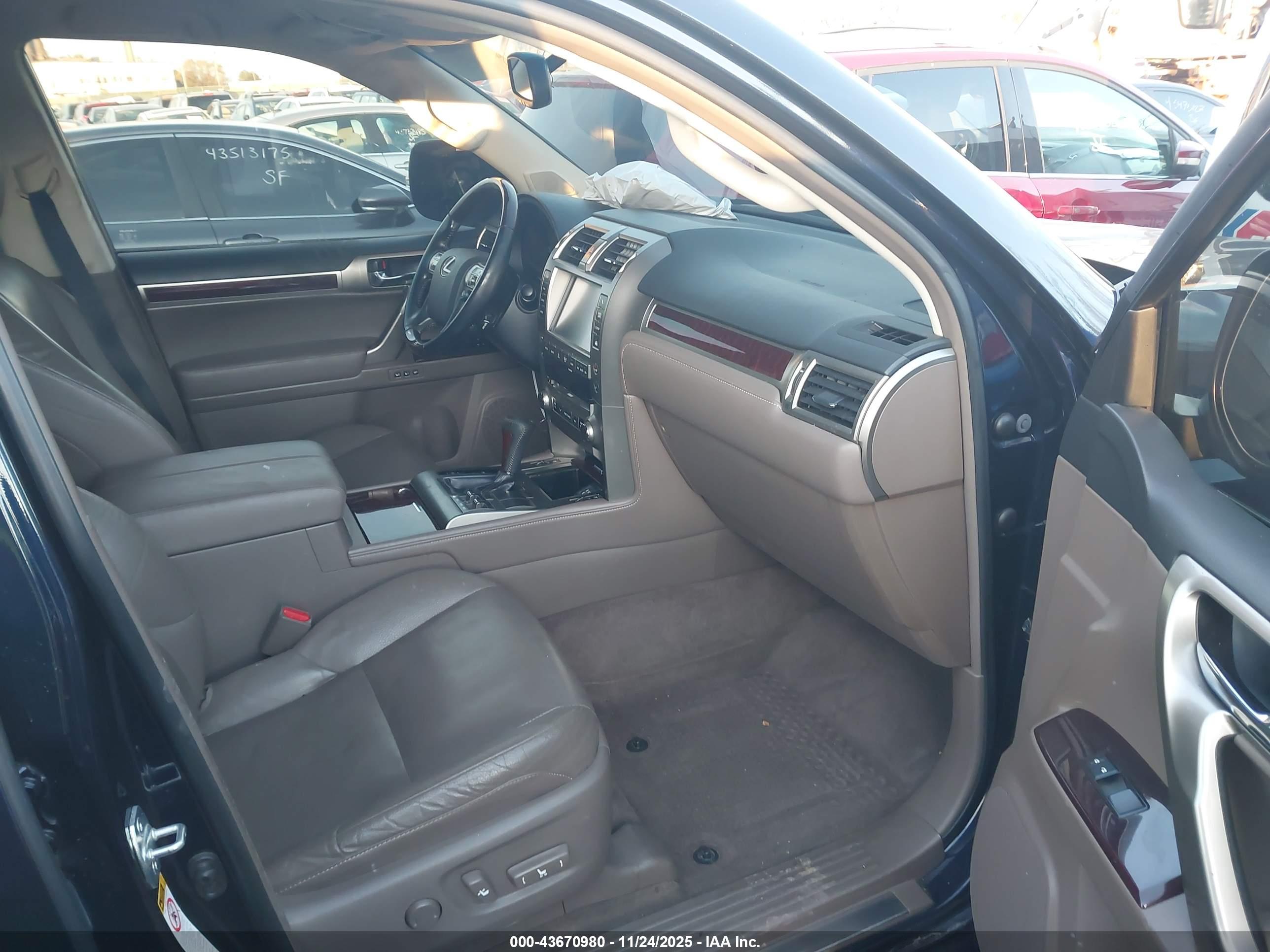 LEXUS GX image 5