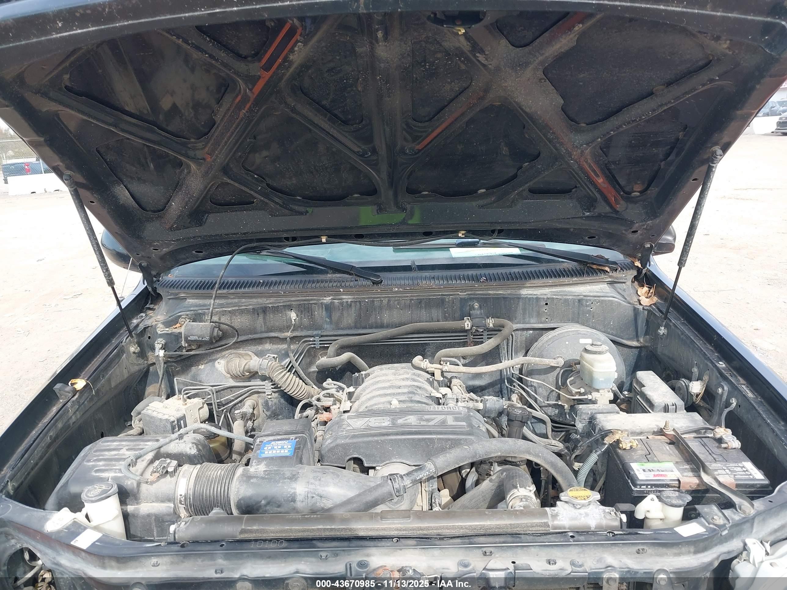 TOYOTA TUNDRA image 10
