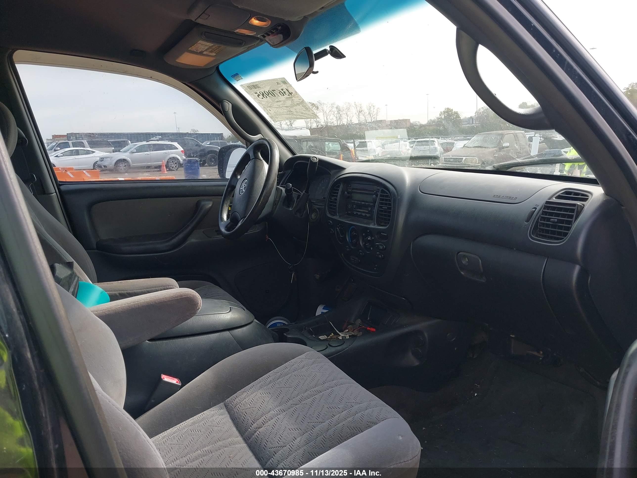 TOYOTA TUNDRA image 5