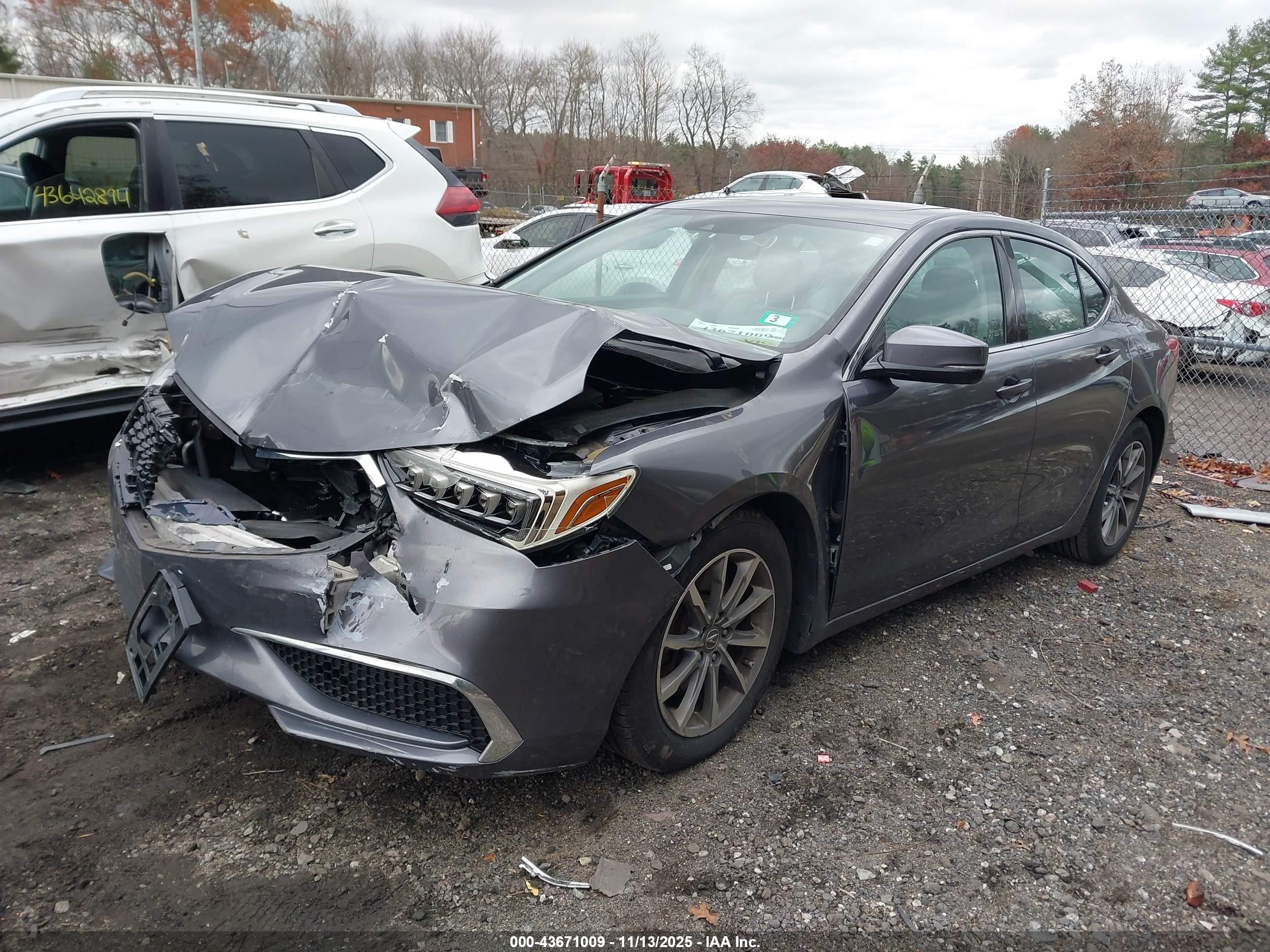 ACURA TLX image 2