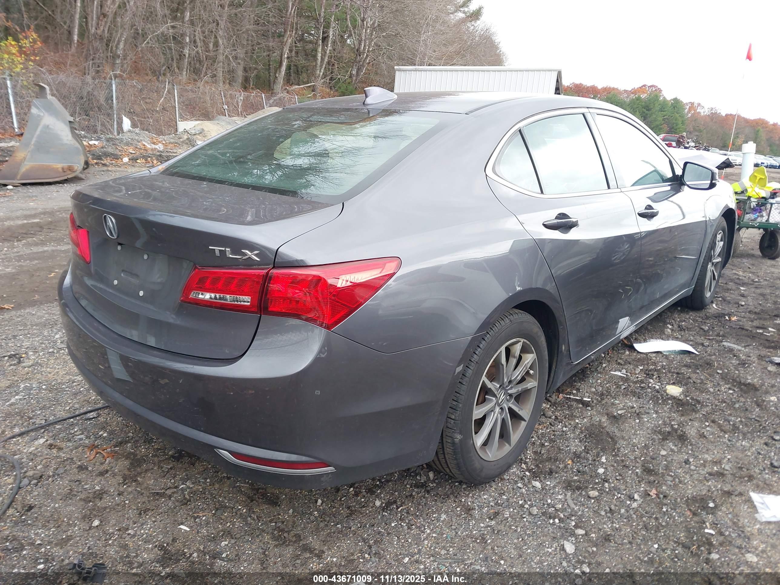 ACURA TLX image 4