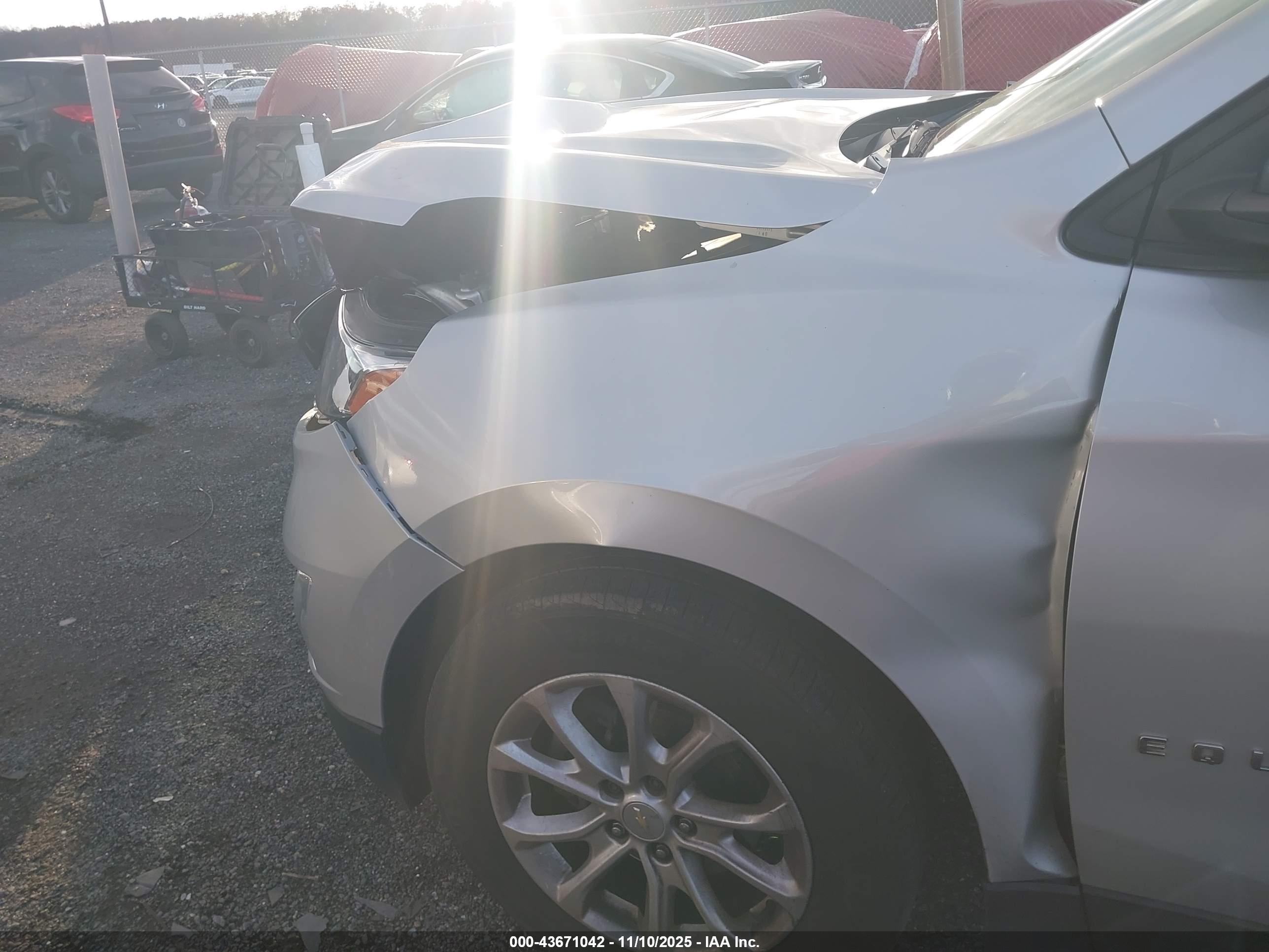 CHEVROLET EQUINOX image 6