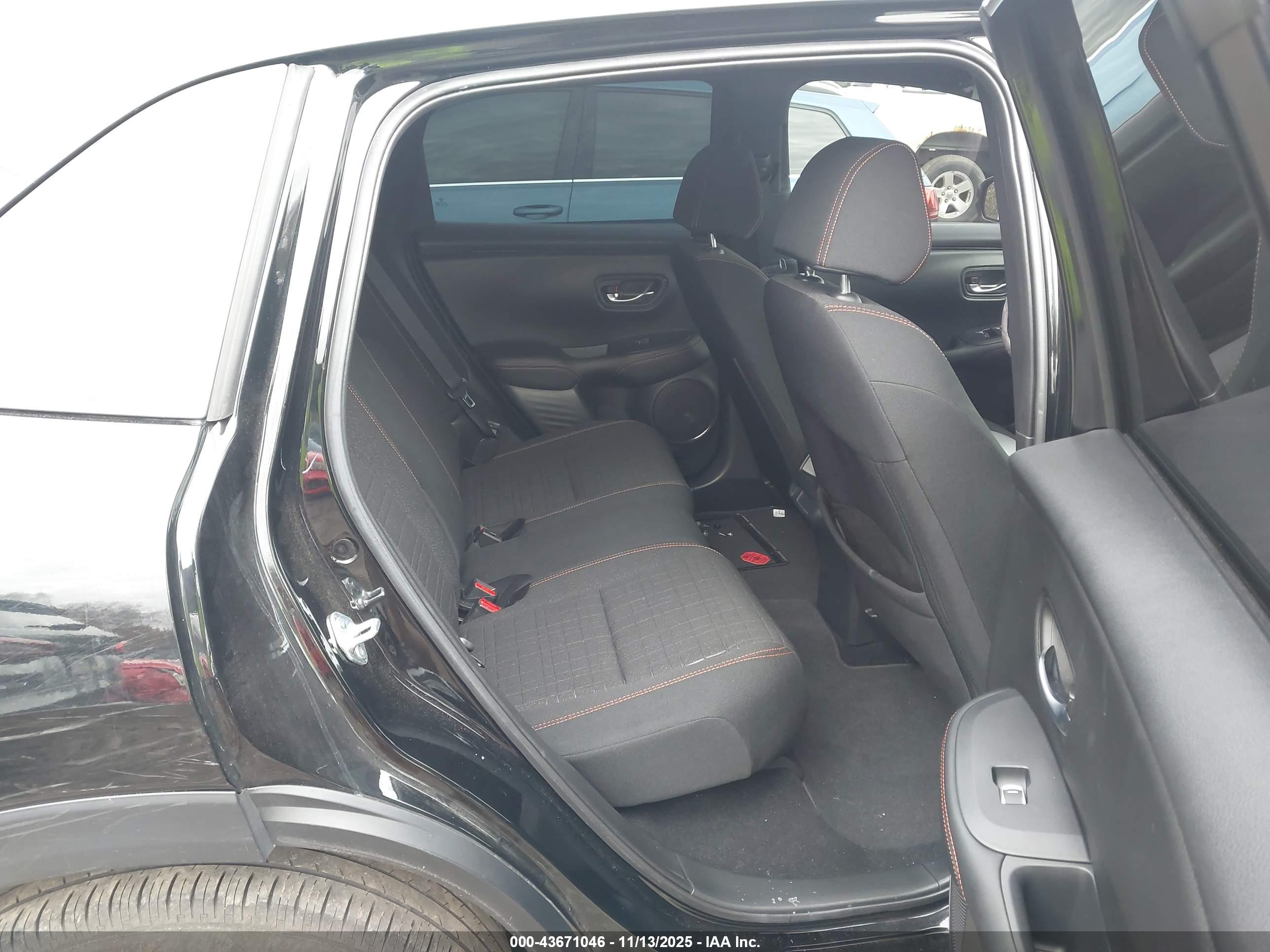 HONDA HR-V image 8