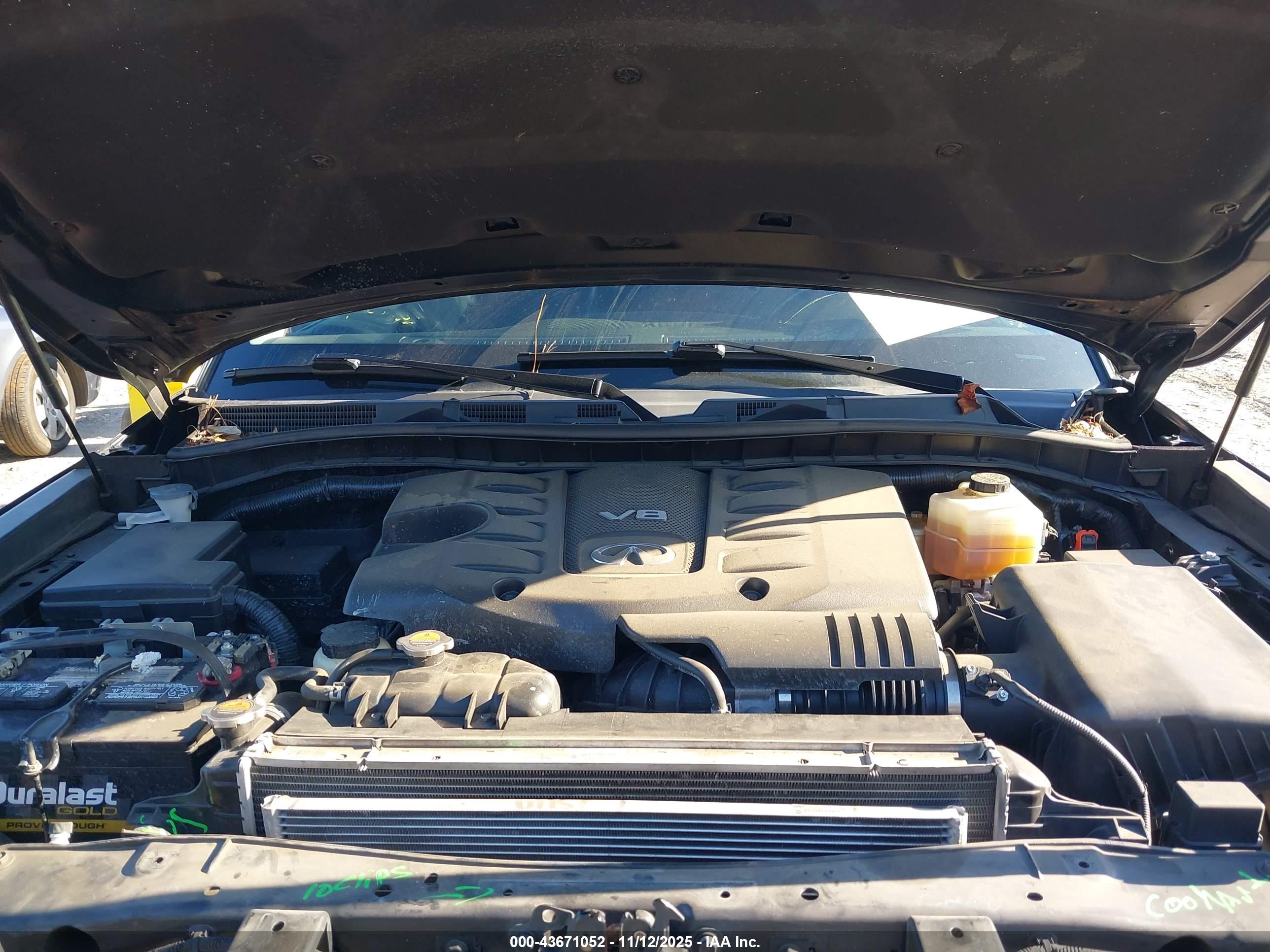 INFINITI QX80 image 10