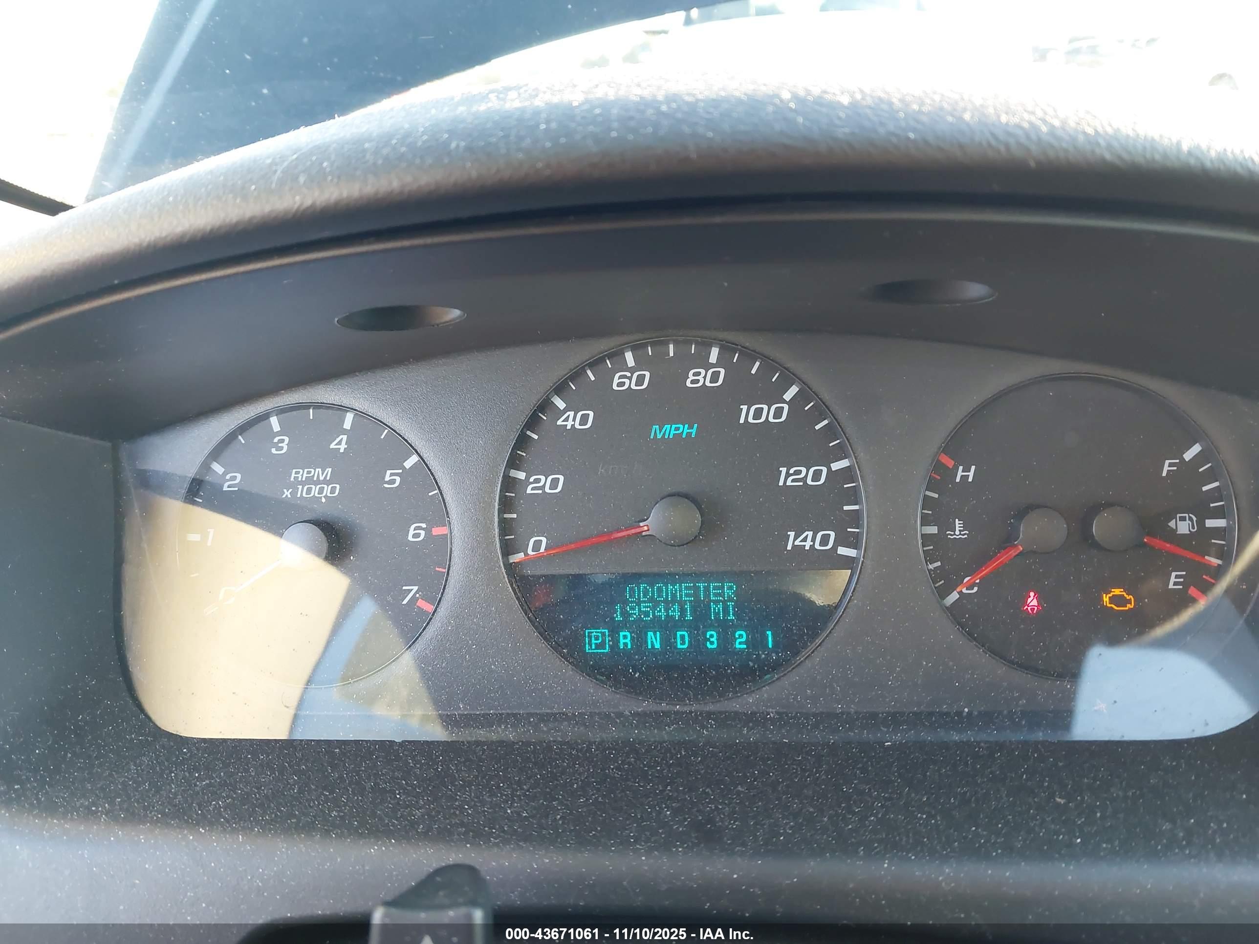 CHEVROLET IMPALA image 7