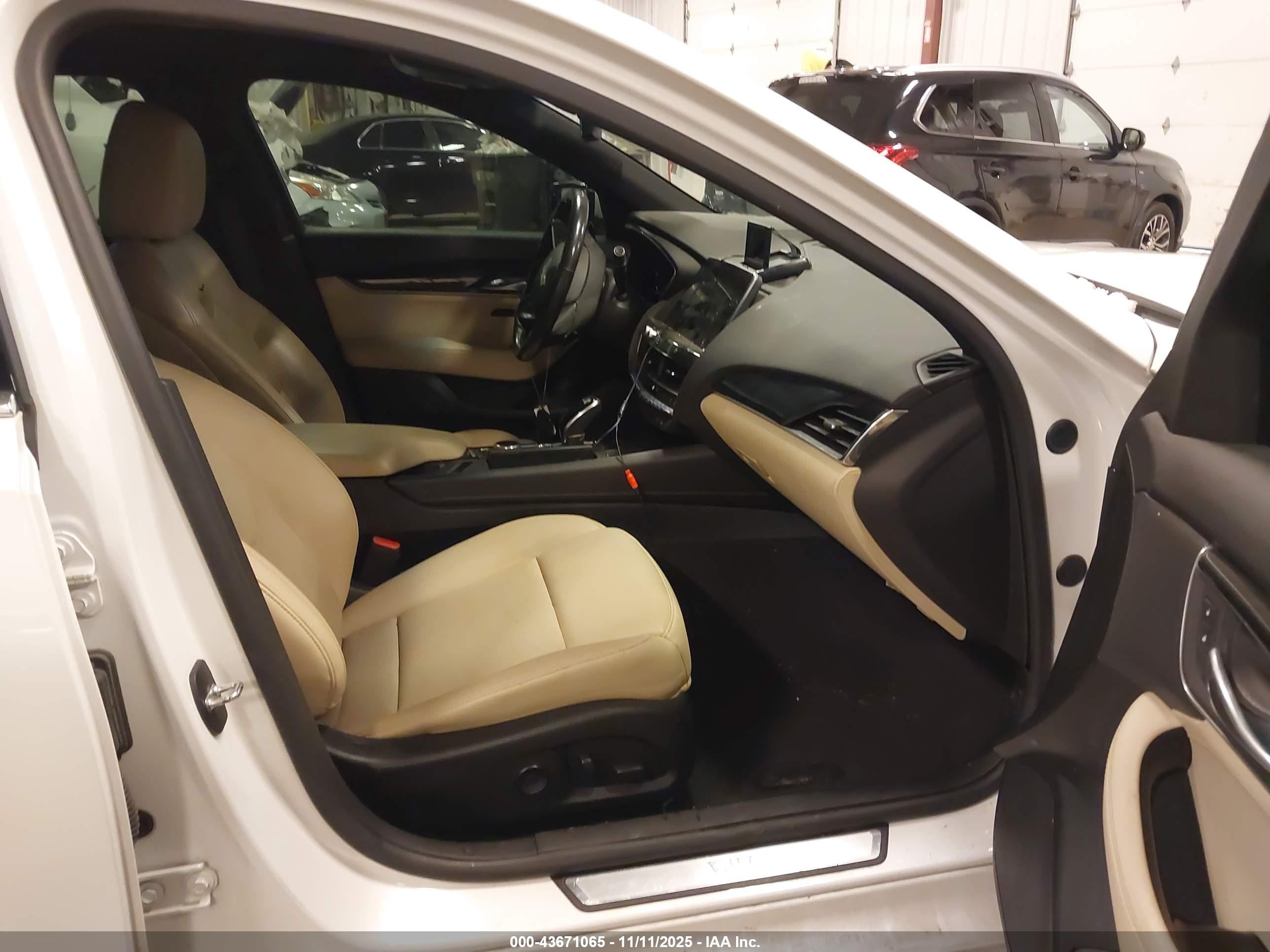 CADILLAC CT5 image 5