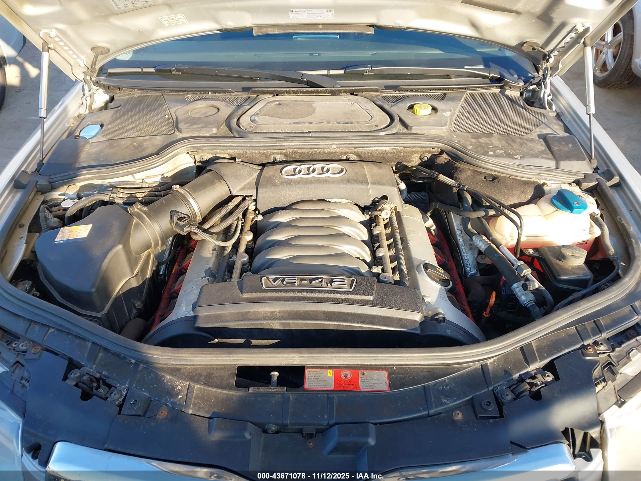 AUDI A8 image 10