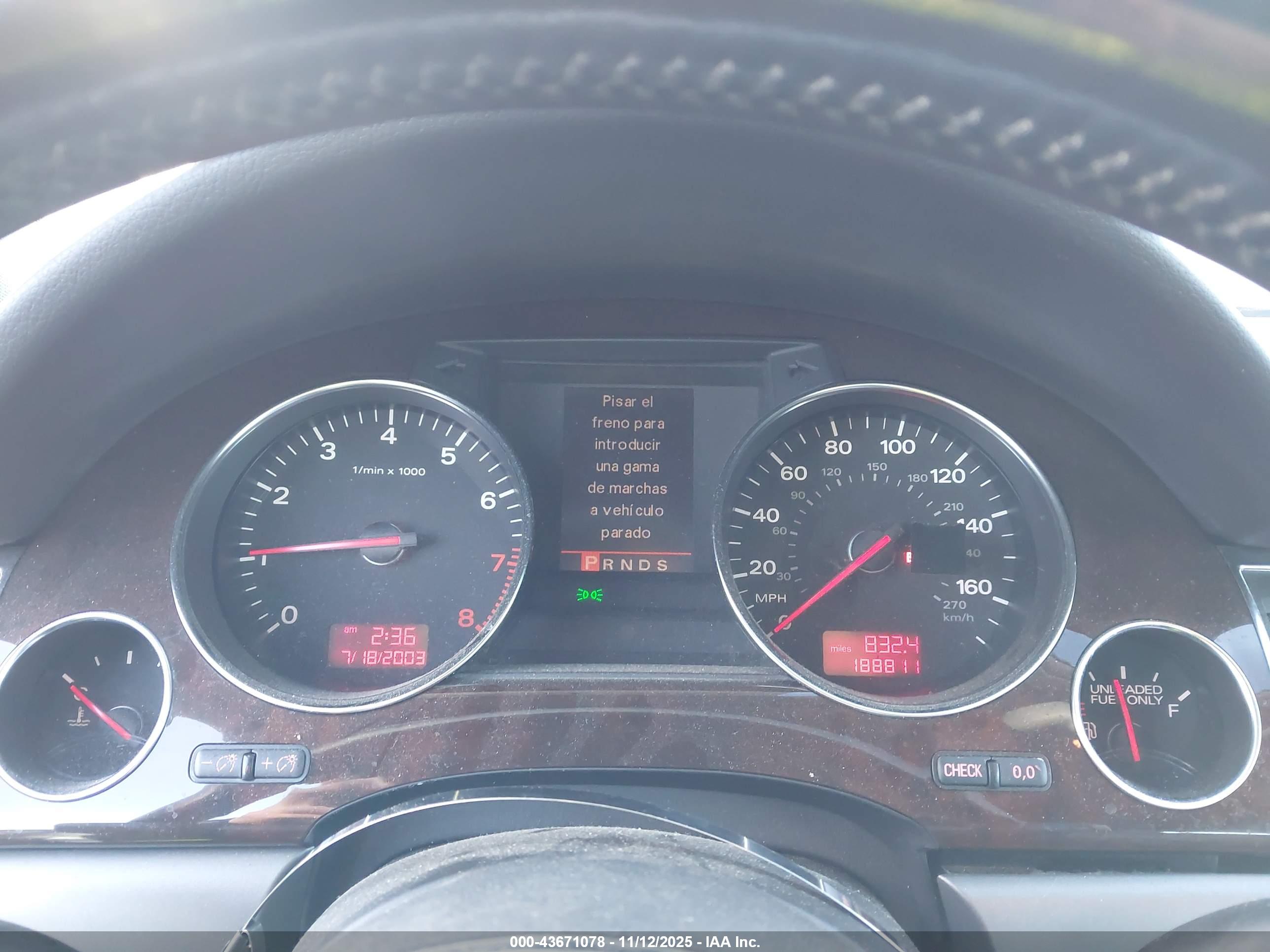 AUDI A8 image 7
