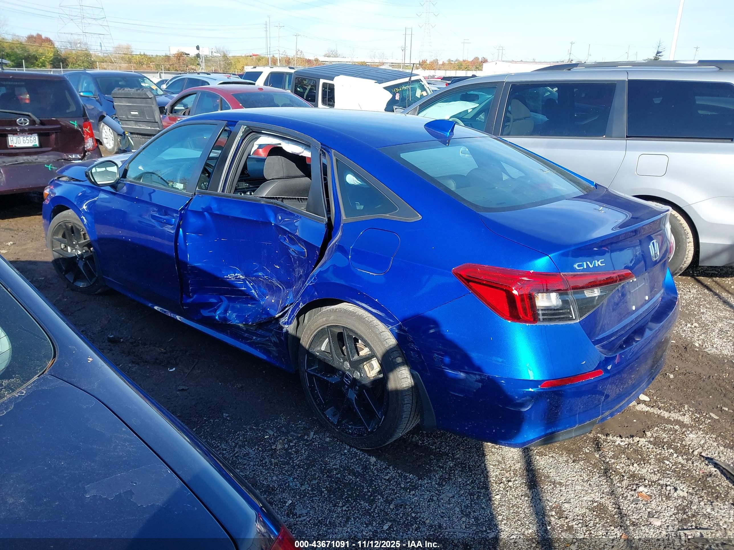 HONDA CIVIC image 3