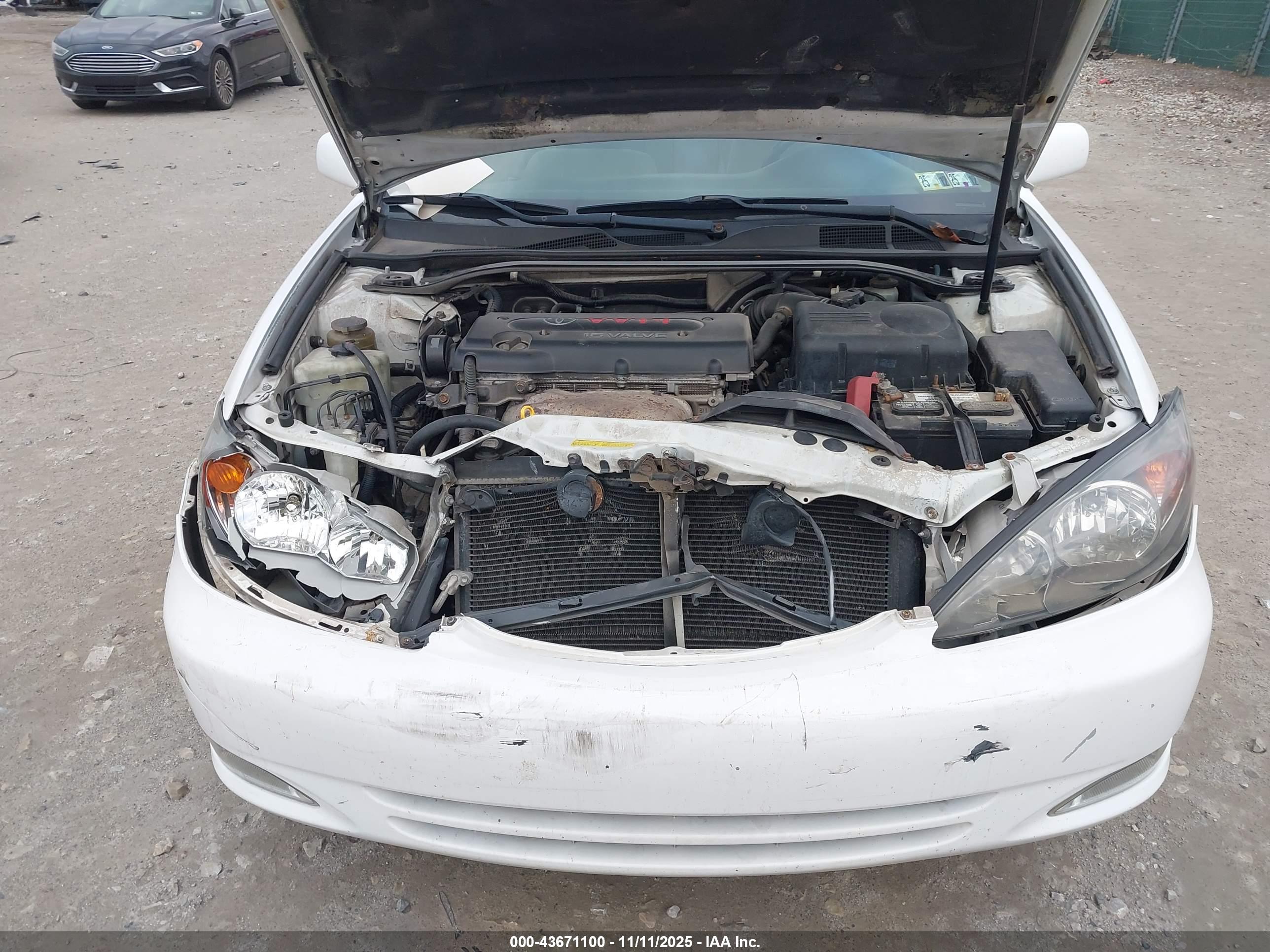 TOYOTA CAMRY image 10