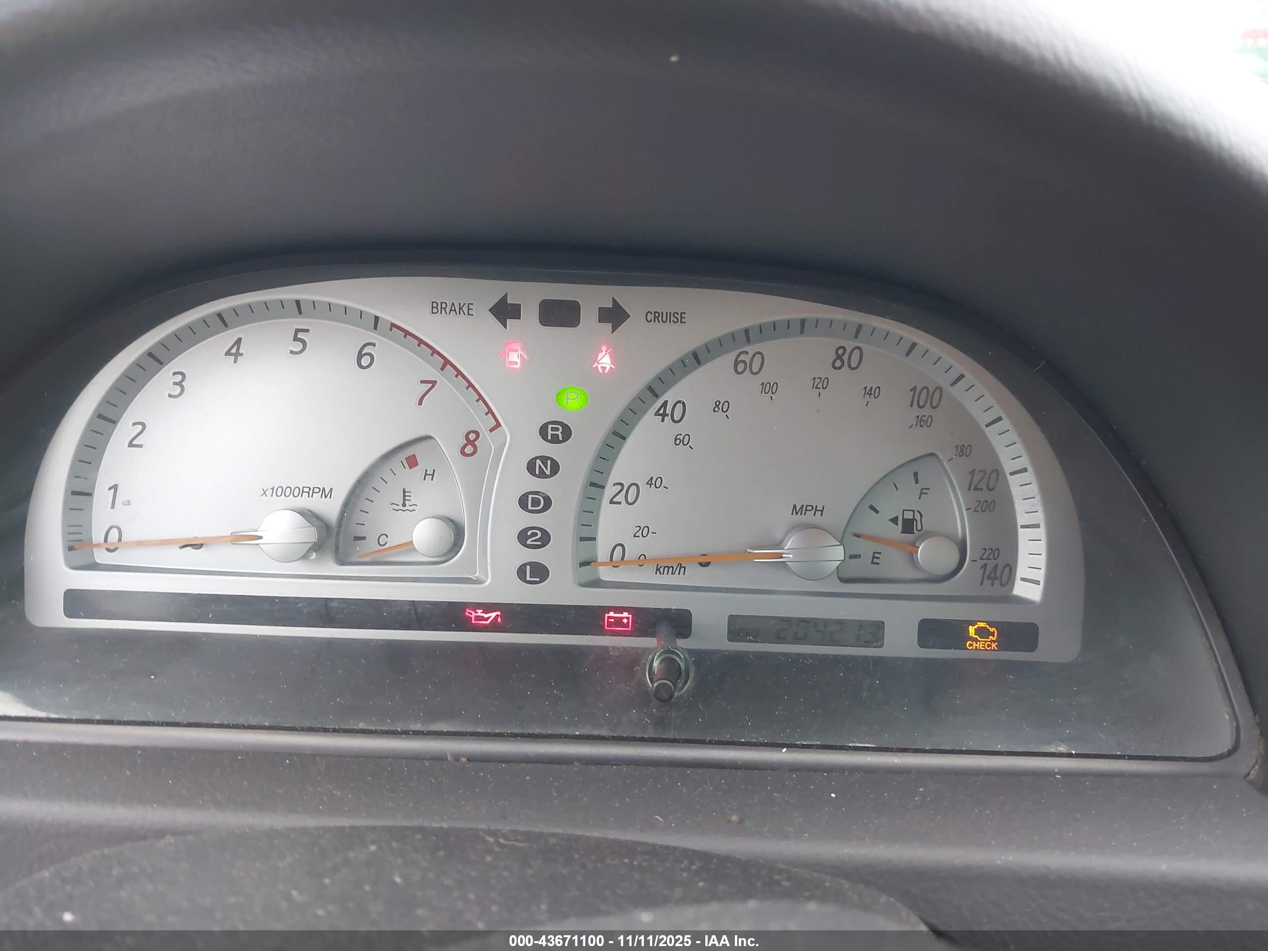 TOYOTA CAMRY image 7