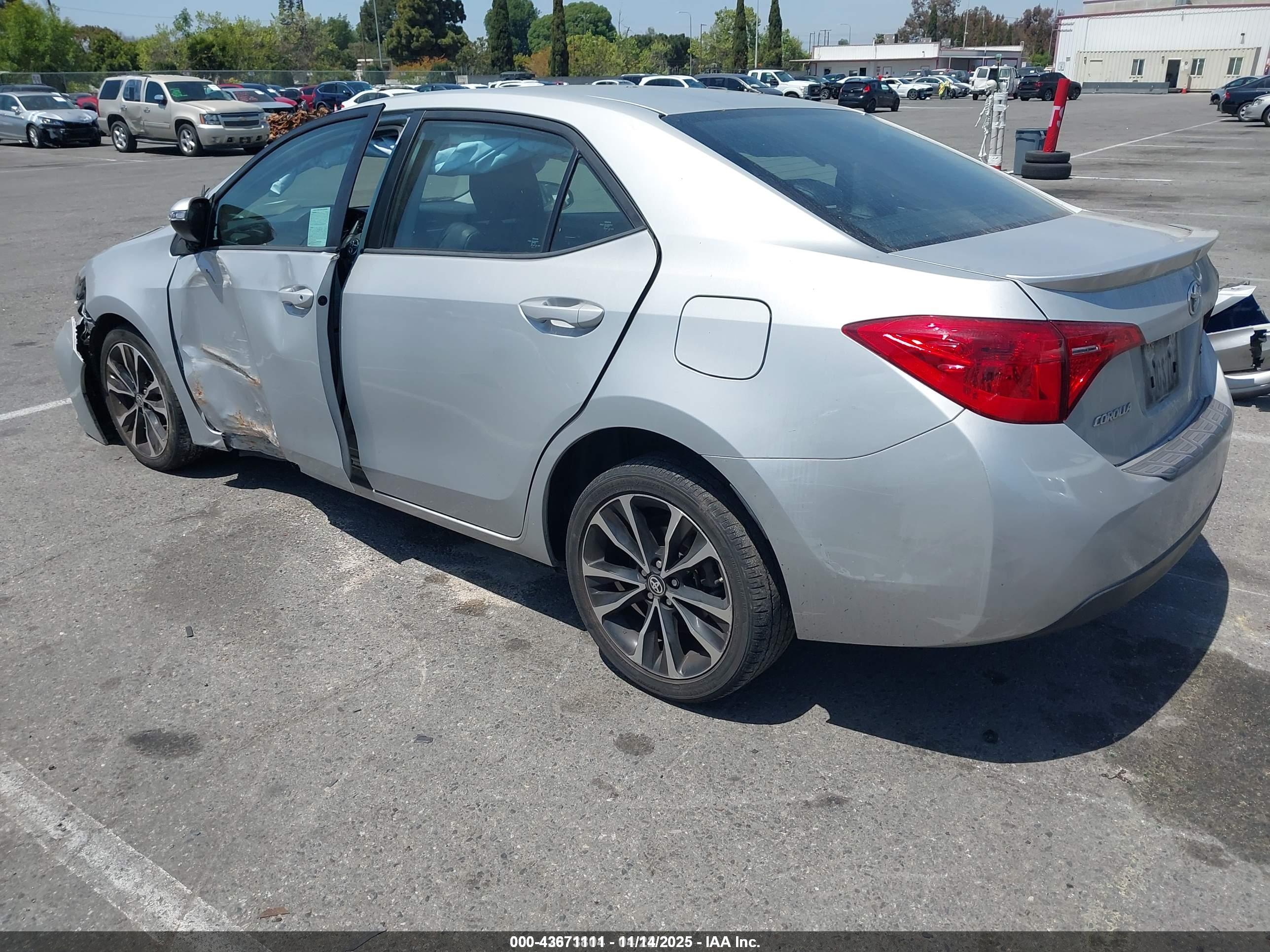 TOYOTA COROLLA image 3