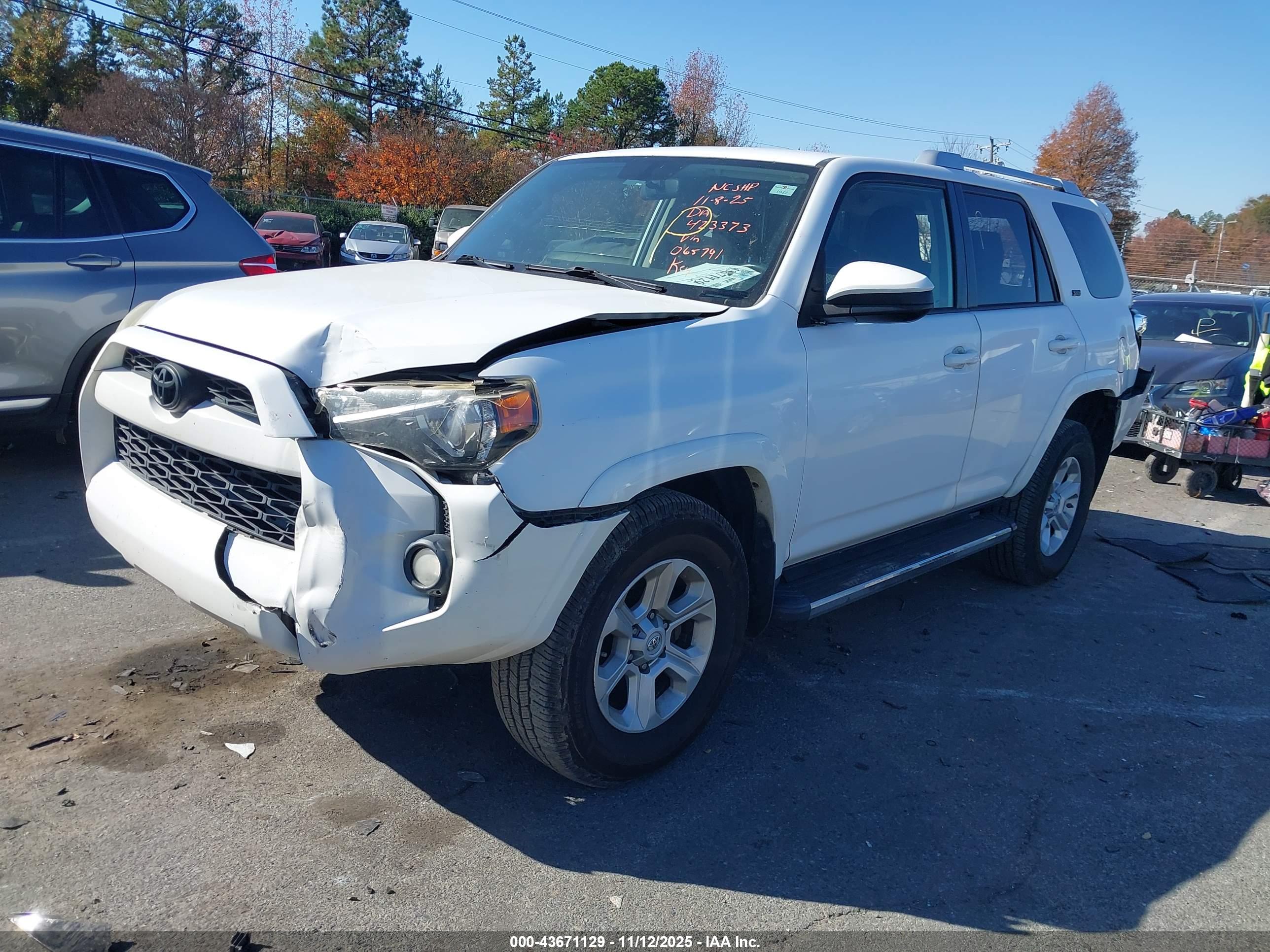 TOYOTA 4RUNNER image 2