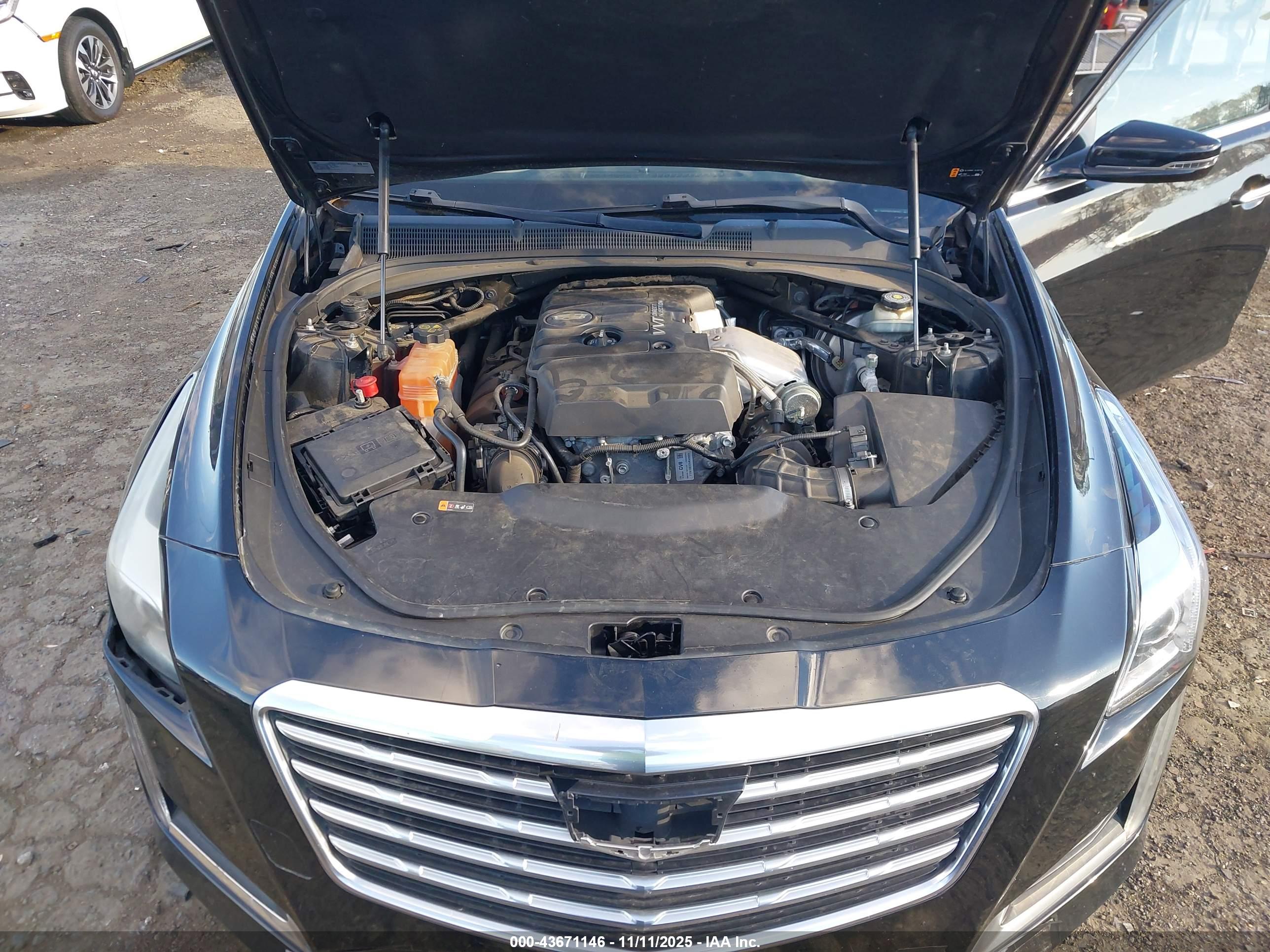 CADILLAC CTS image 10