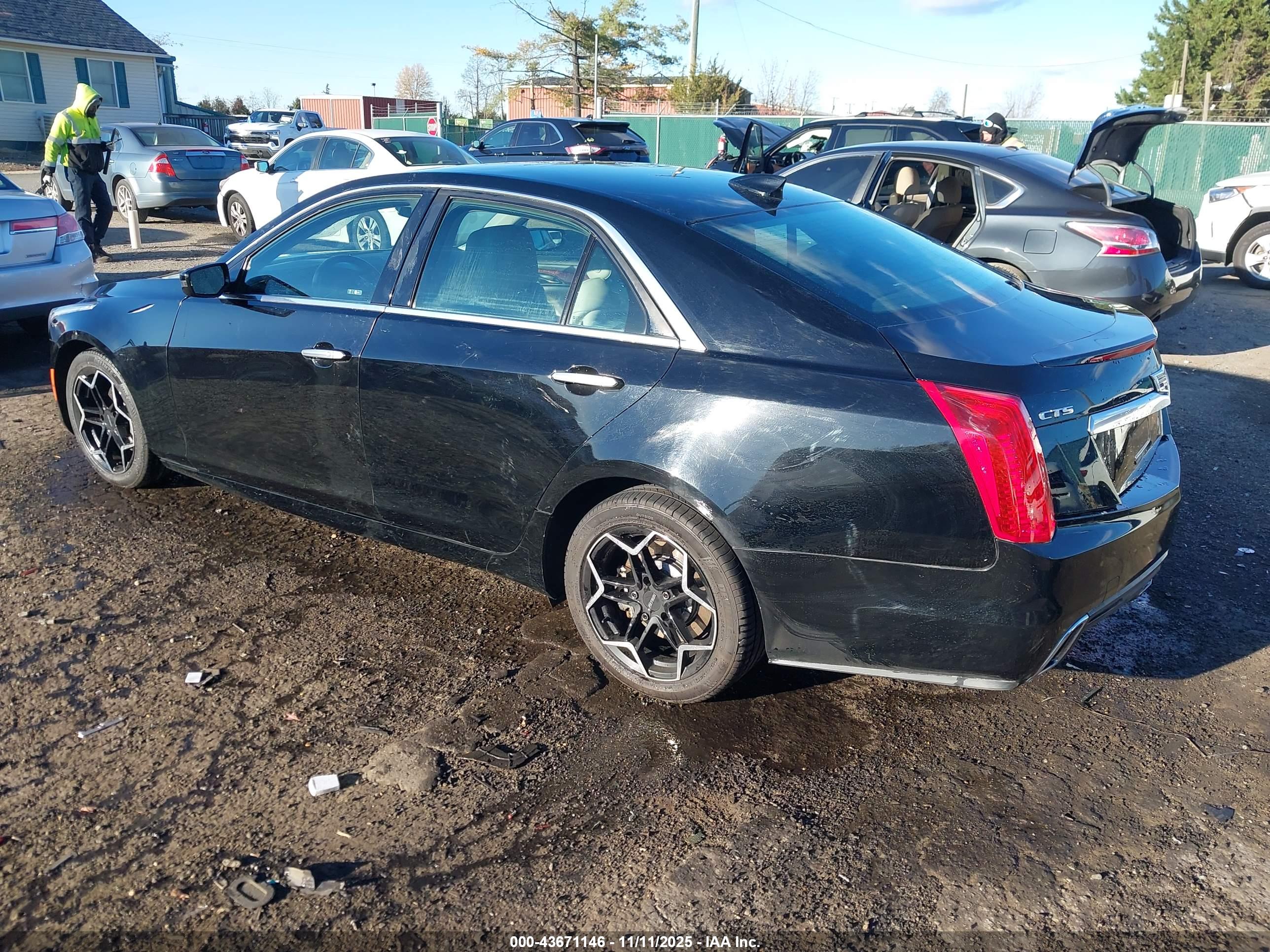 CADILLAC CTS image 3